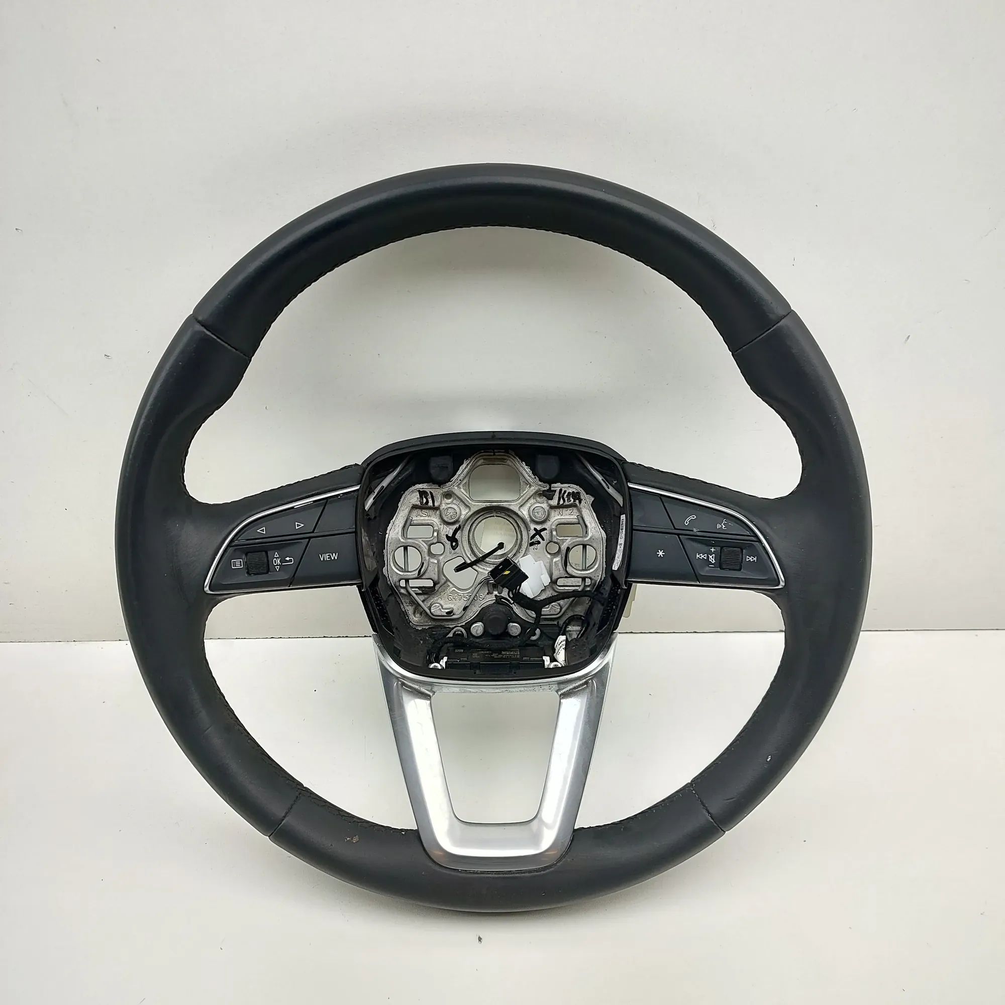 Audi Q3 (F3) steering wheel Steering Wheel — AUDI Q3 (F3) (2018-PRESENT) — ...