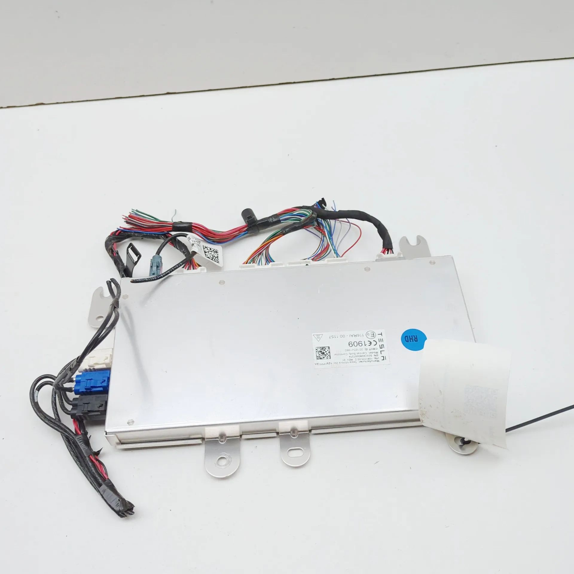 Tesla Model X Comfort Control Unit Comfort Control Unit — TESLA MODEL X (5YJX) (20...
