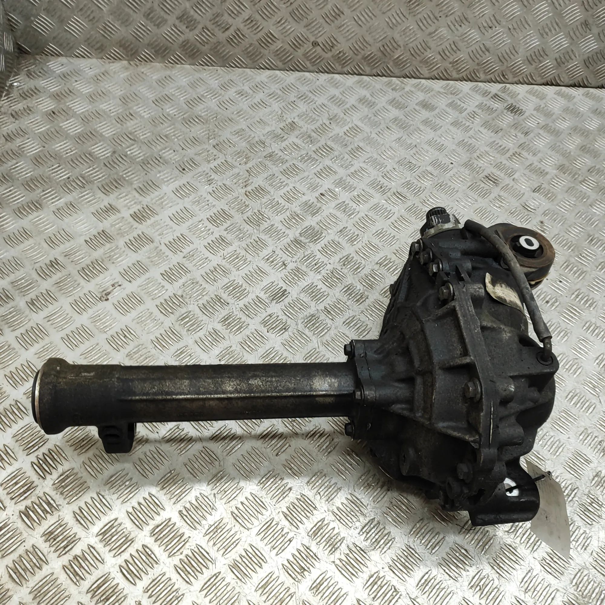 Land Rover Range Rover Sport (L494) front differential Front differential — LAND ROVER RANGE ROVER SPO...