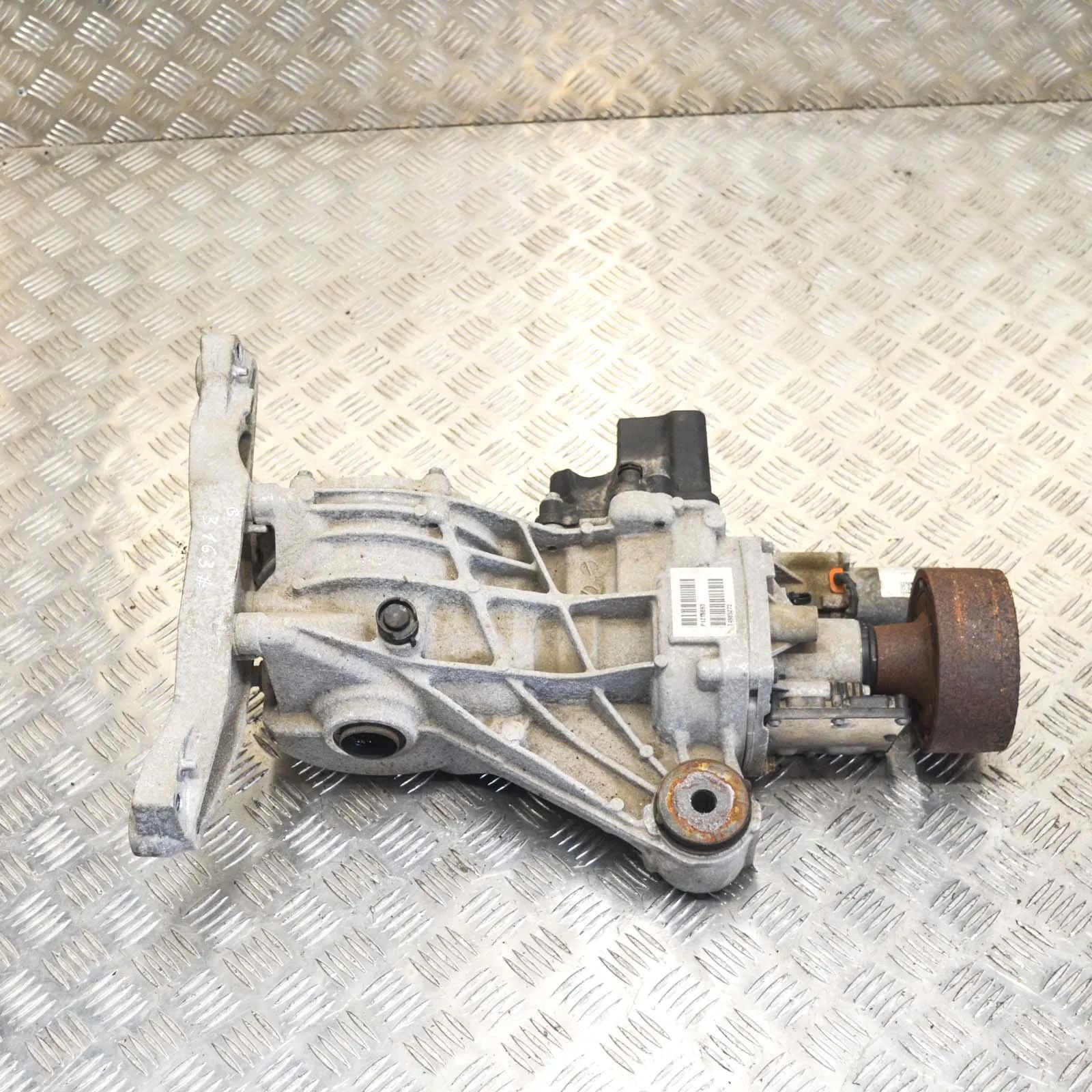 Volvo XC60 rear differential Rear differential — VOLVO XC60 (II 246) (2017-P...