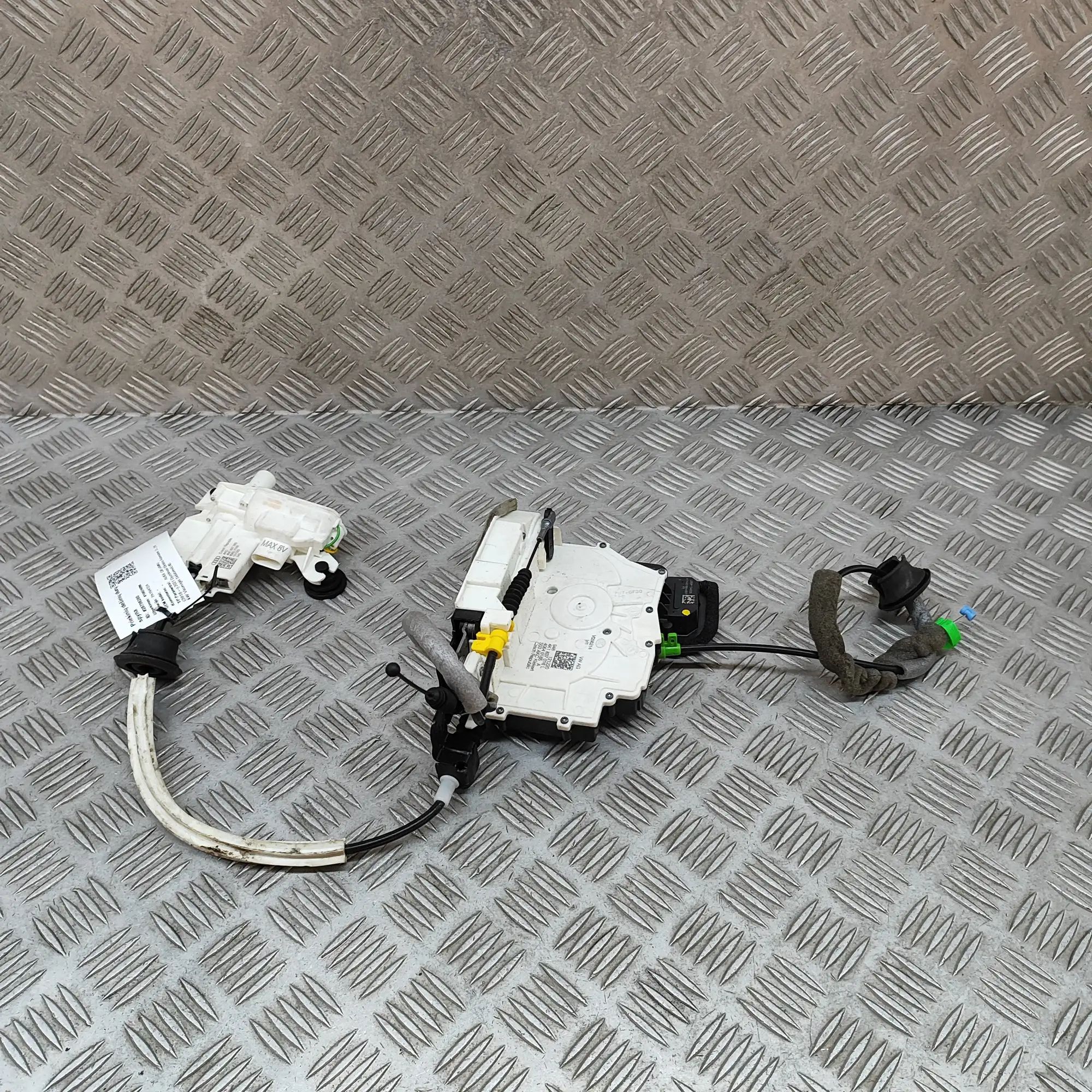 Audi Q8 Front Right Door Lock Front Right Door Lock — AUDI Q8 (4MN) (2018-PRE...