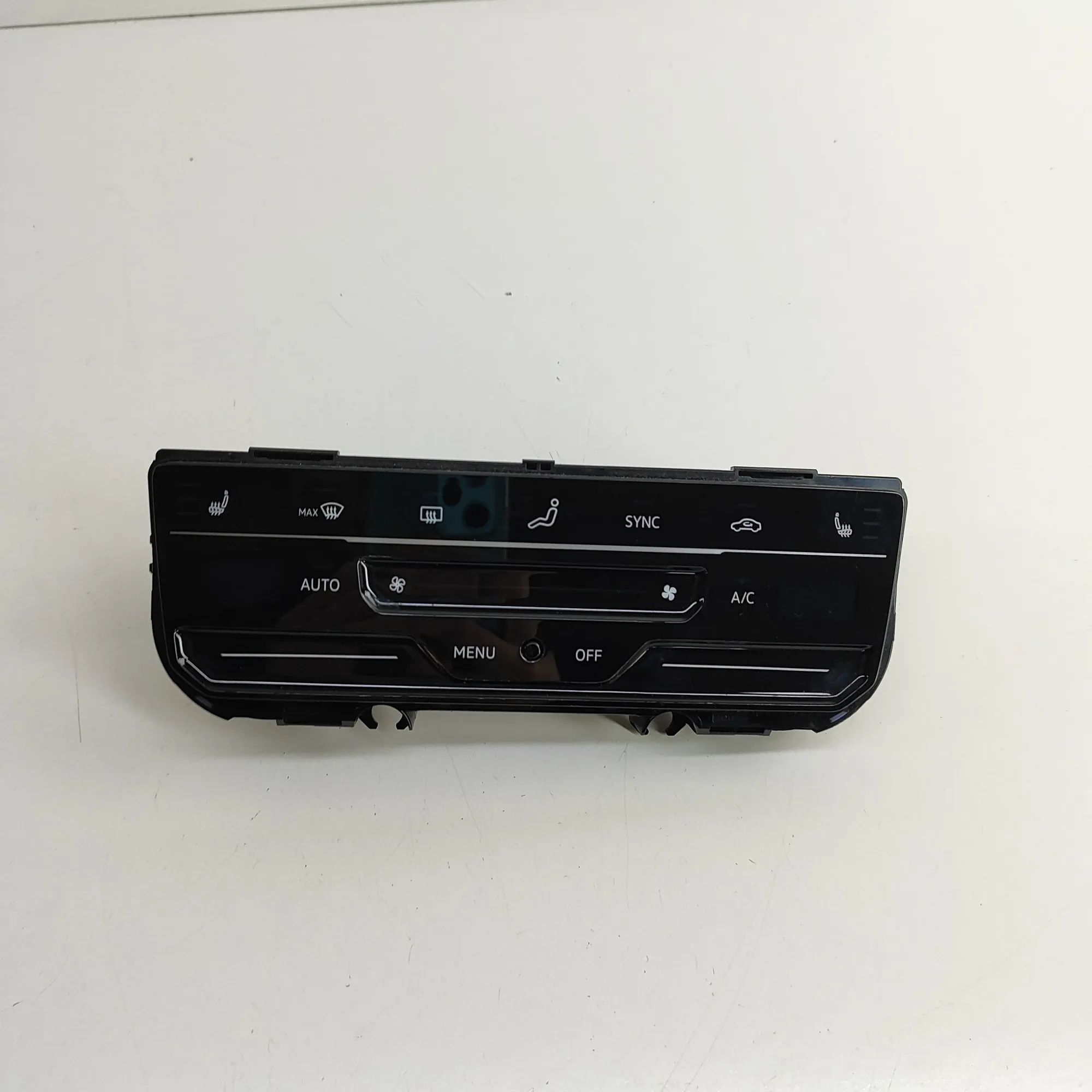 Volkswagen Passat (B8) Climate control unit Climate control unit — VW PASSAT B8 (3G) / ALLT...