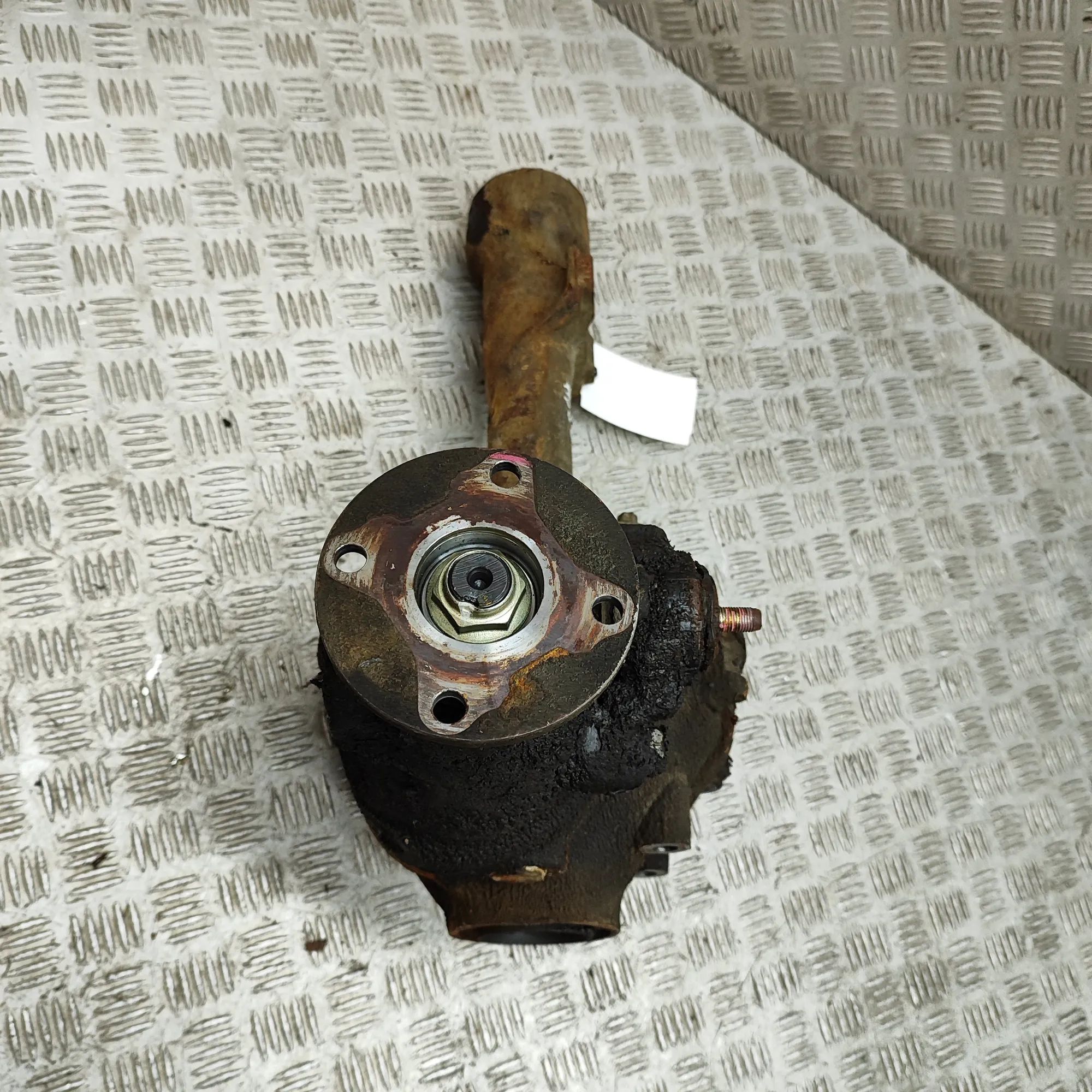 Toyota Land Cruiser 100 front differential Front differential — TOYOTA LAND CRUISER 120 (2...