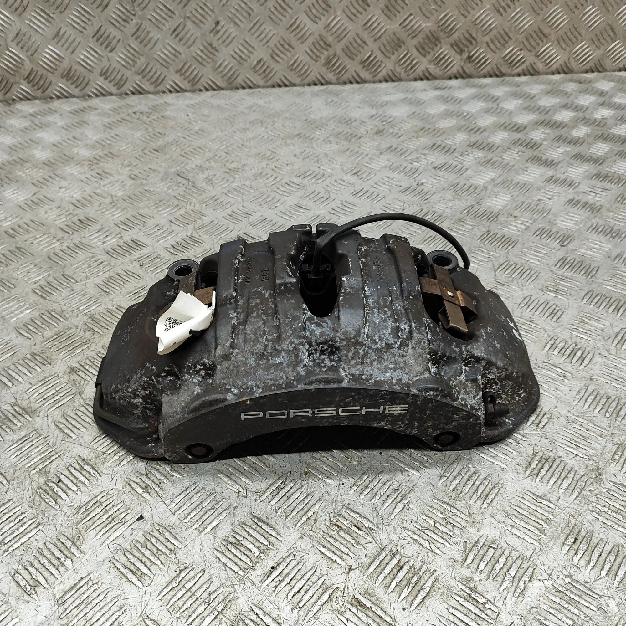 Porsche Cayenne Front Left Brake Caliper