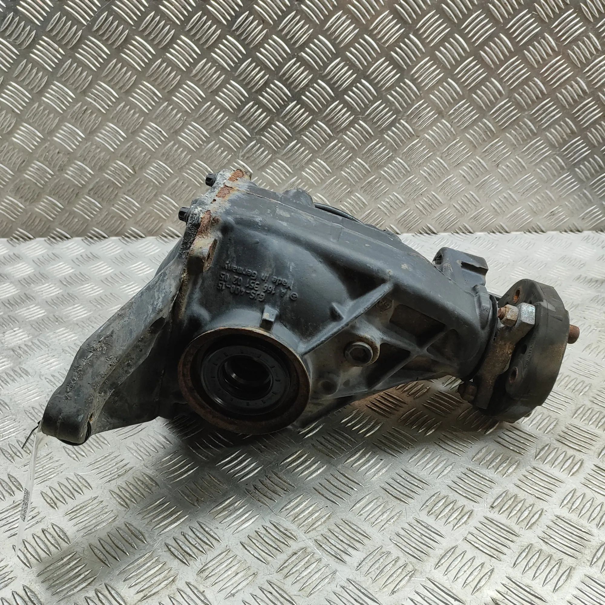 Mercedes-Benz ML / GLE (W166) rear differential Rear differential — MERCEDES BENZ GLE (W166) (2...