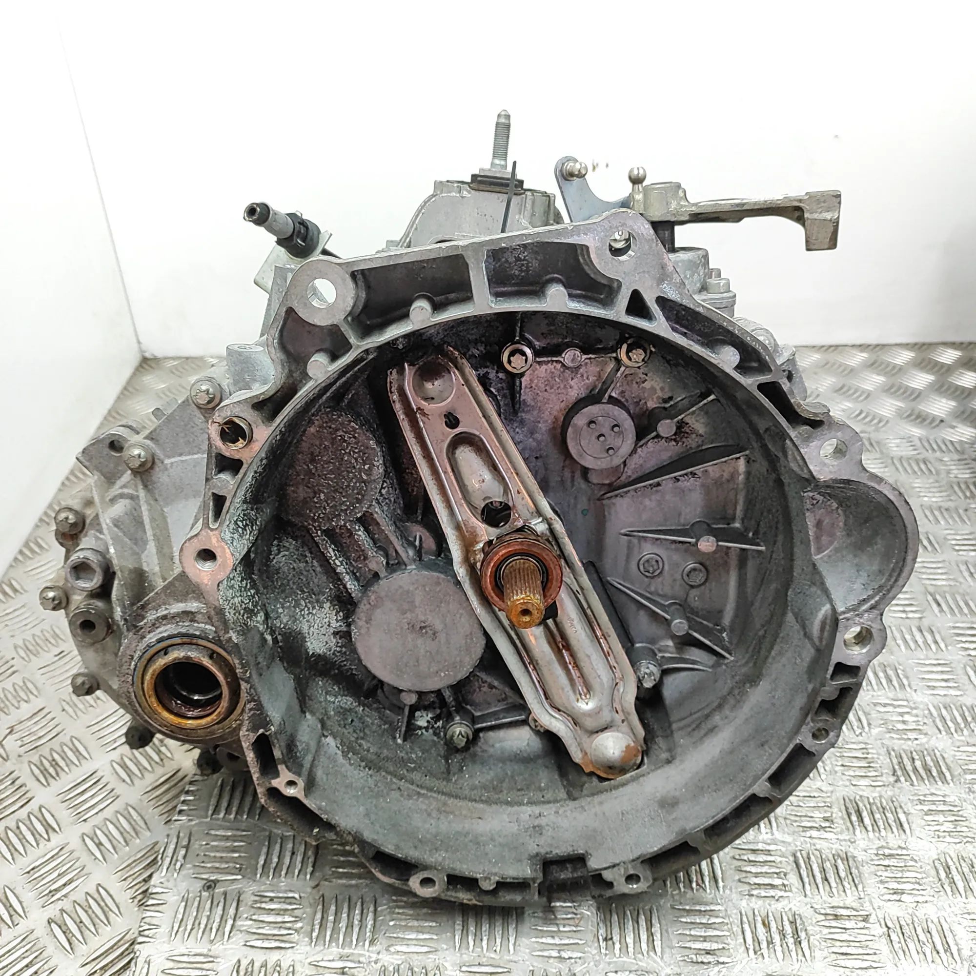 Mini One, Cooper, Clubman (R55 - R59) Gearbox Gearbox — MINI COOPER (R56) (2005-2013) — GS6-5...