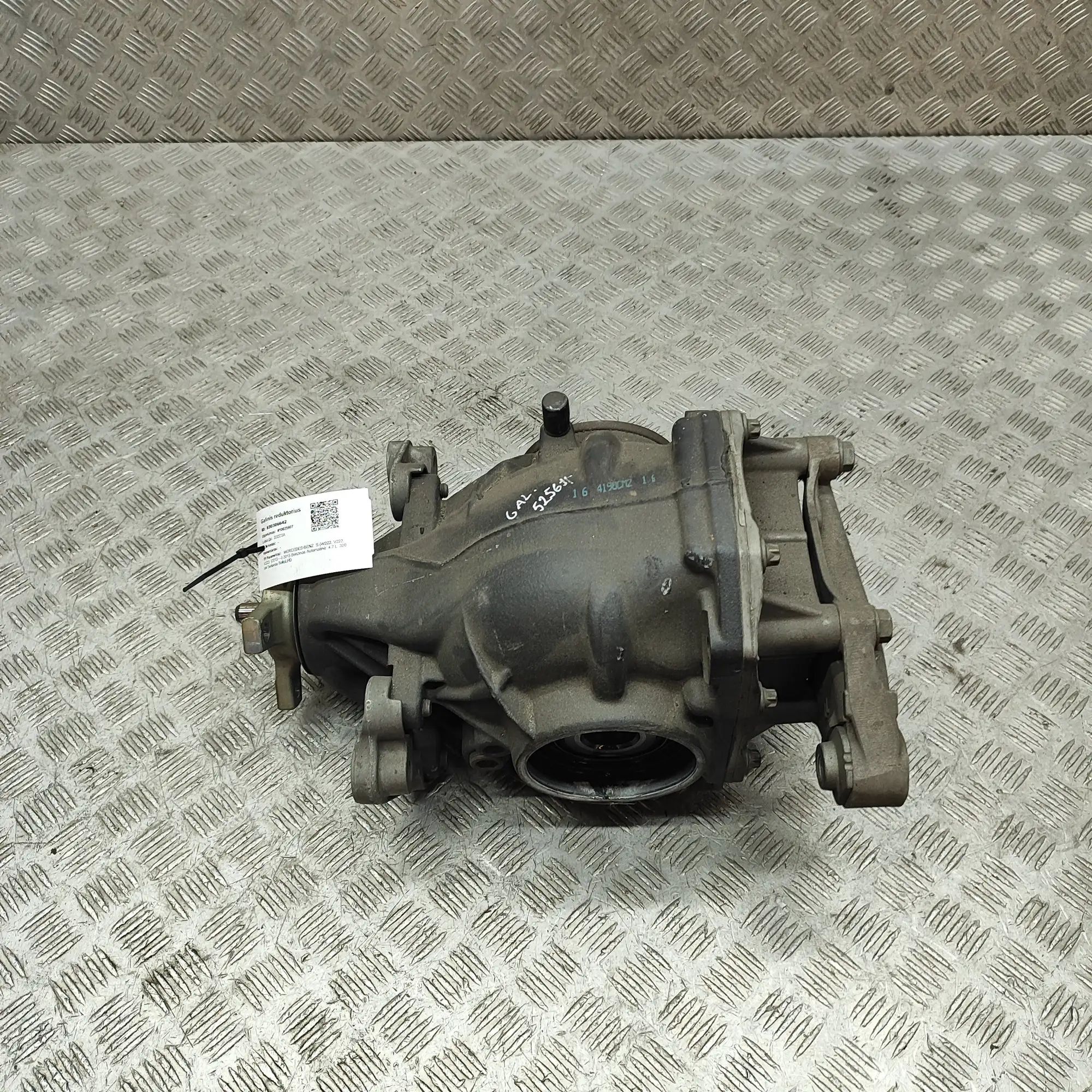 Mercedes-Benz A (W176) takatasauspyörästö Rear differential — MERCEDES BENZ S-CLASS (W222...