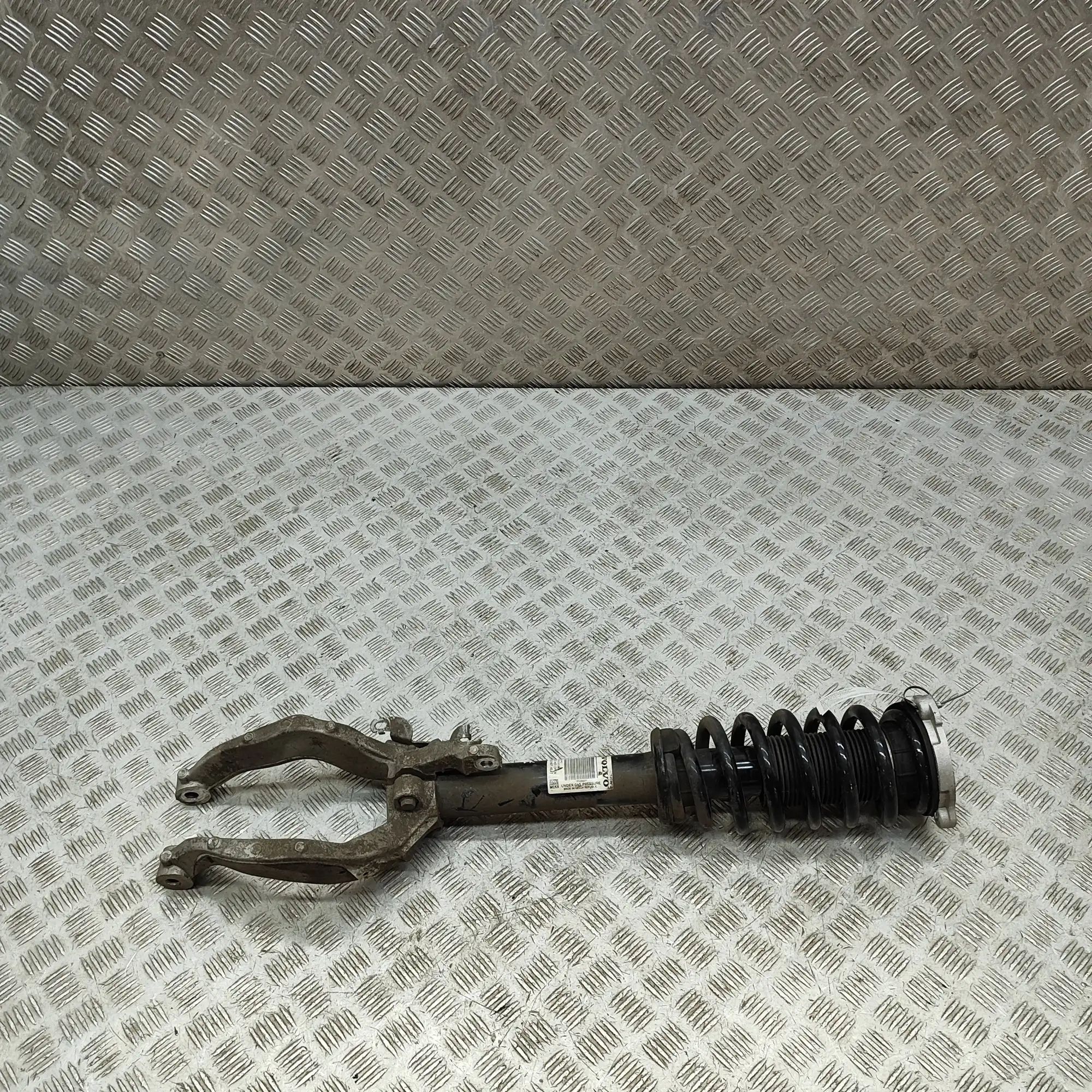 Volvo XC90 Shock absorber — front left Shock absorber — front left — VOLVO XC90 (II) (...