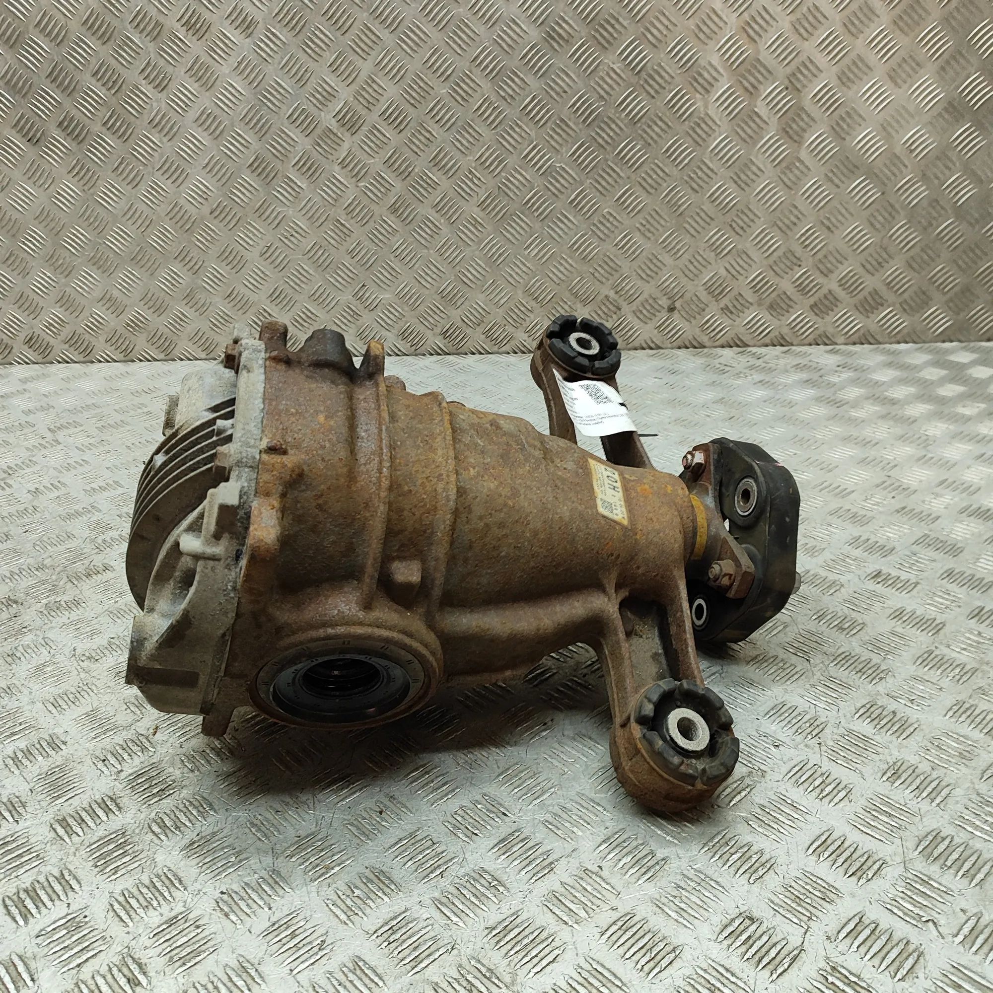 Lexus IS rear differential Rear differential — LEXUS IS (XE30) (2013-PRESE...