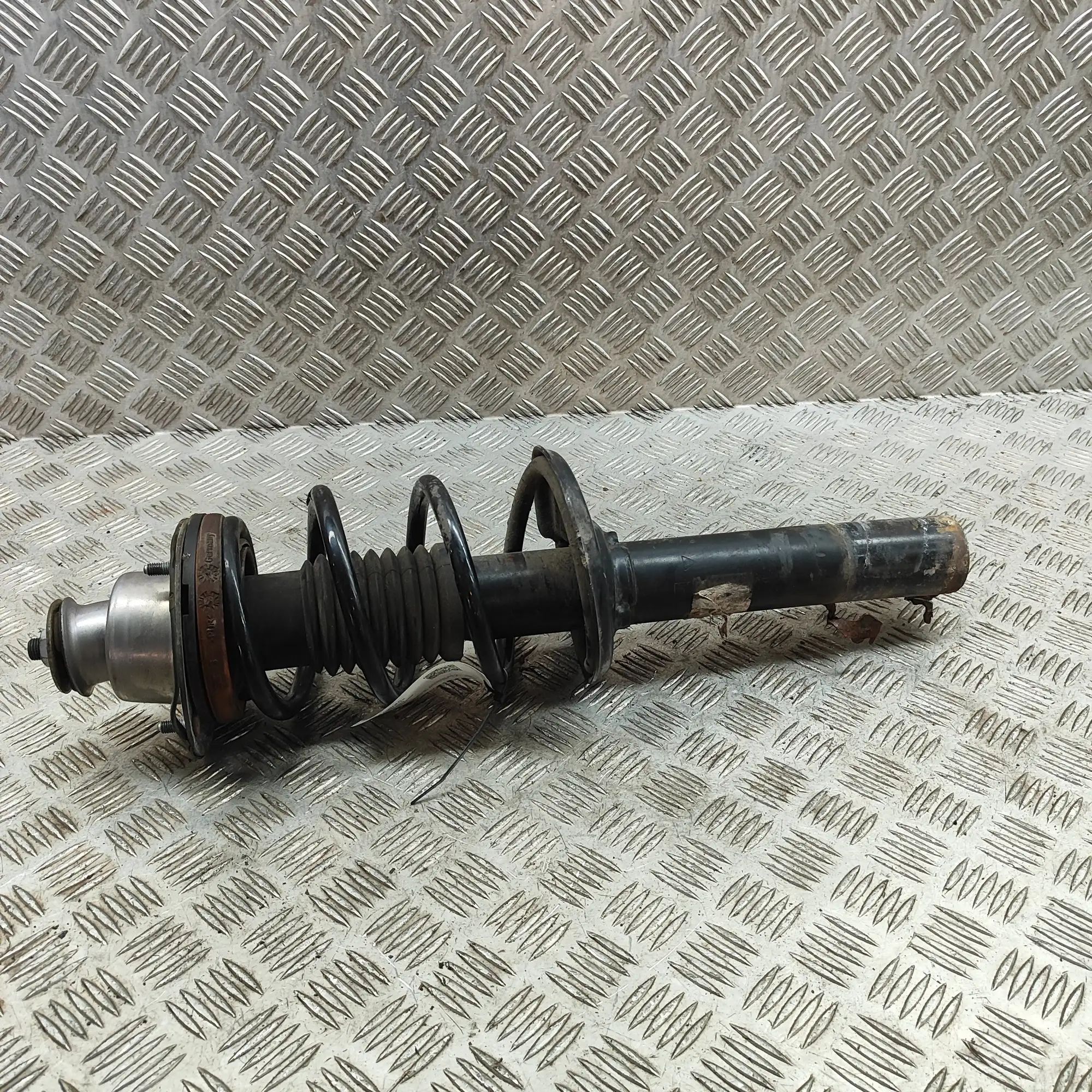 Porsche Boxster (981) Rear Left Shock Absorber Rear Left Shock Absorber — PORSCHE BOXSTER / CA...