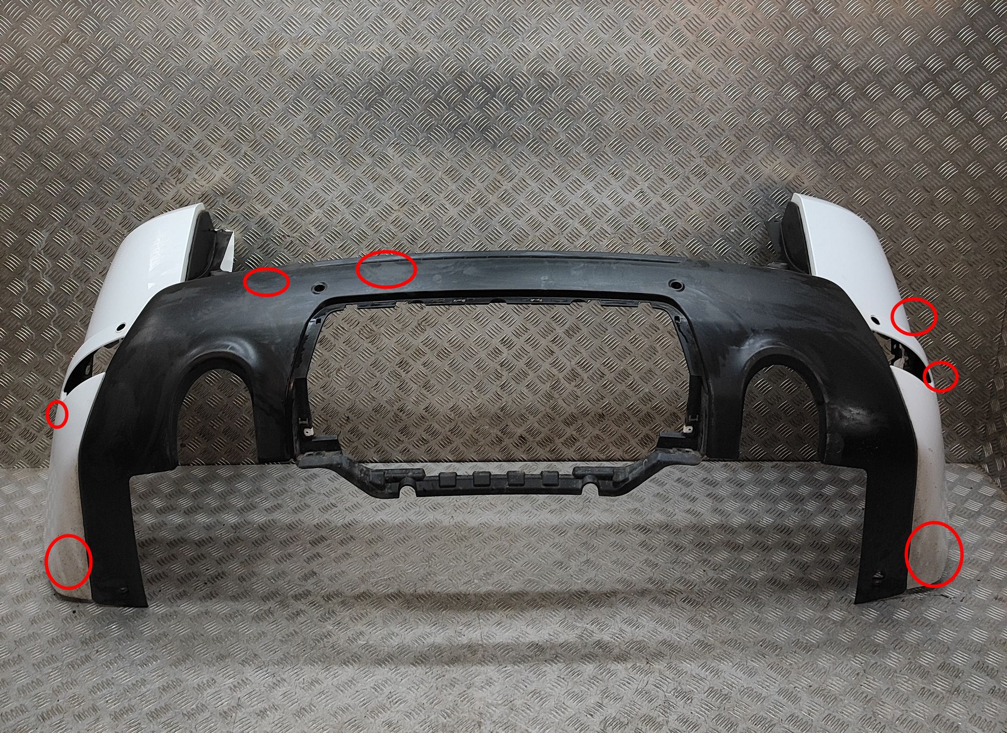 Land Rover Range Rover Sport (L494) Bumper rear Bumper rear — LAND ROVER RANGE ROVER SPORT (L49...