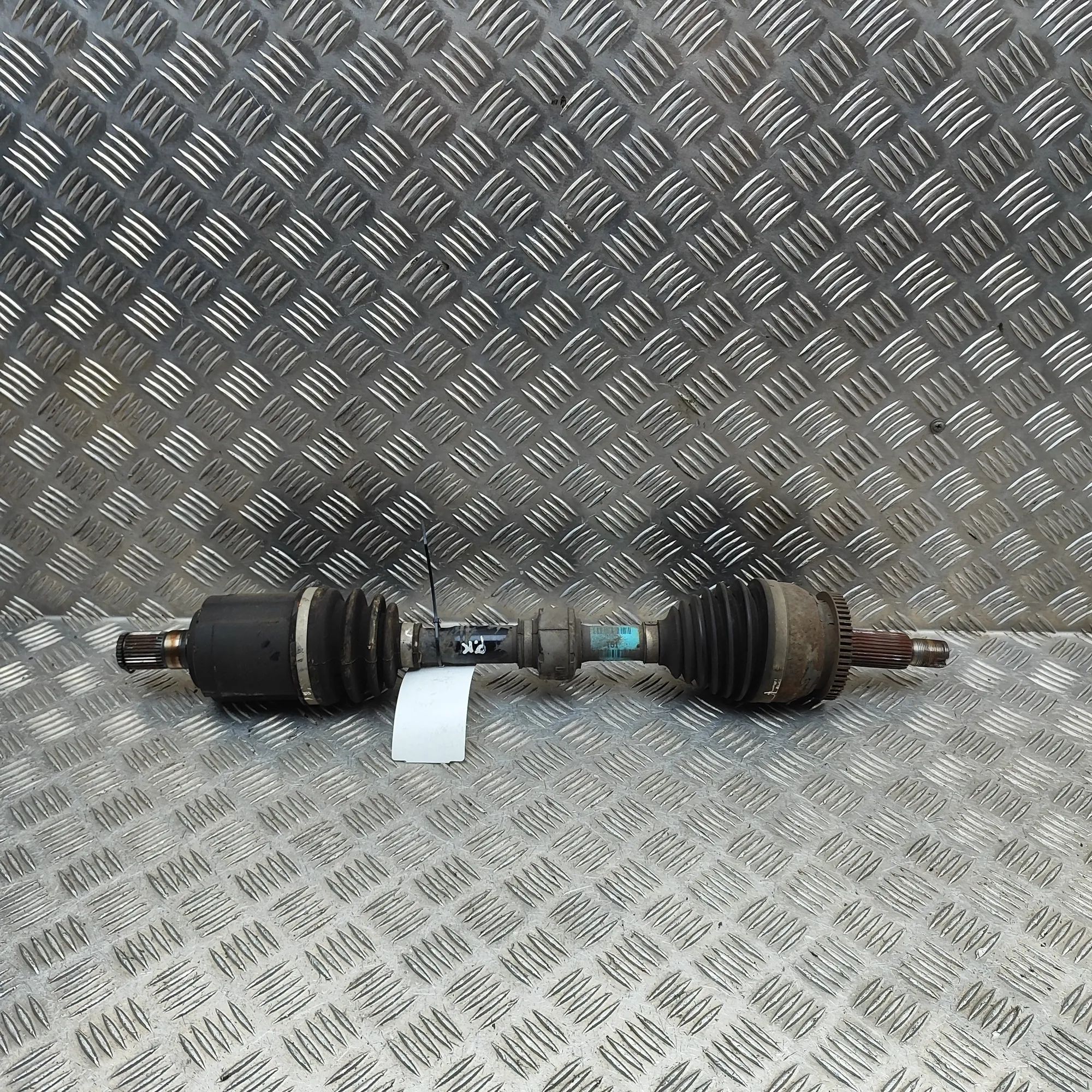 Hyundai Santa Fe Front Left Driveshaft Front Left Driveshaft — HYUNDAI SANTA FE (DM) (...