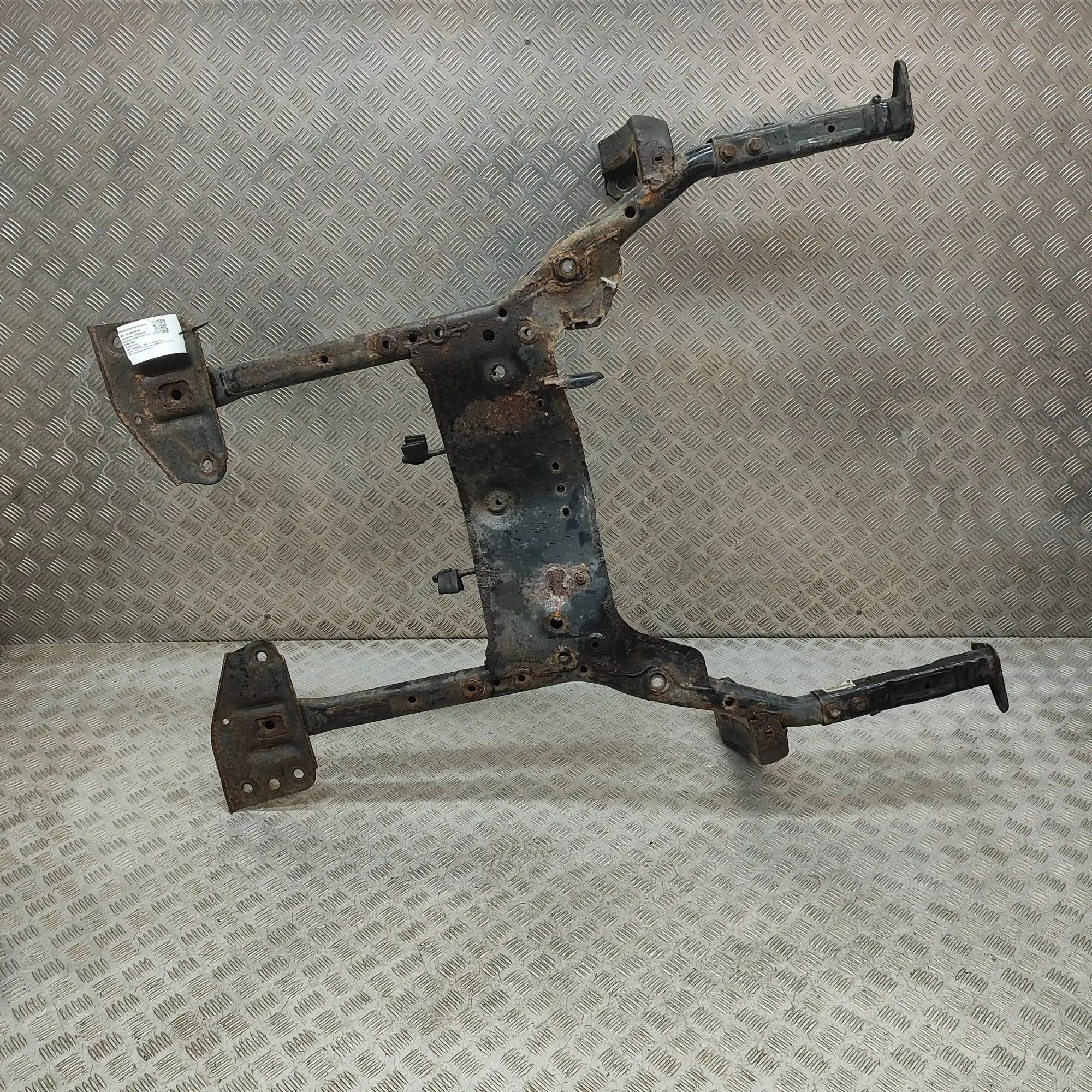 Mini One, Cooper, Clubman (R55 - R59) Front subframe Front subframe — MINI CLUBMAN (R55) (2006-2014)...