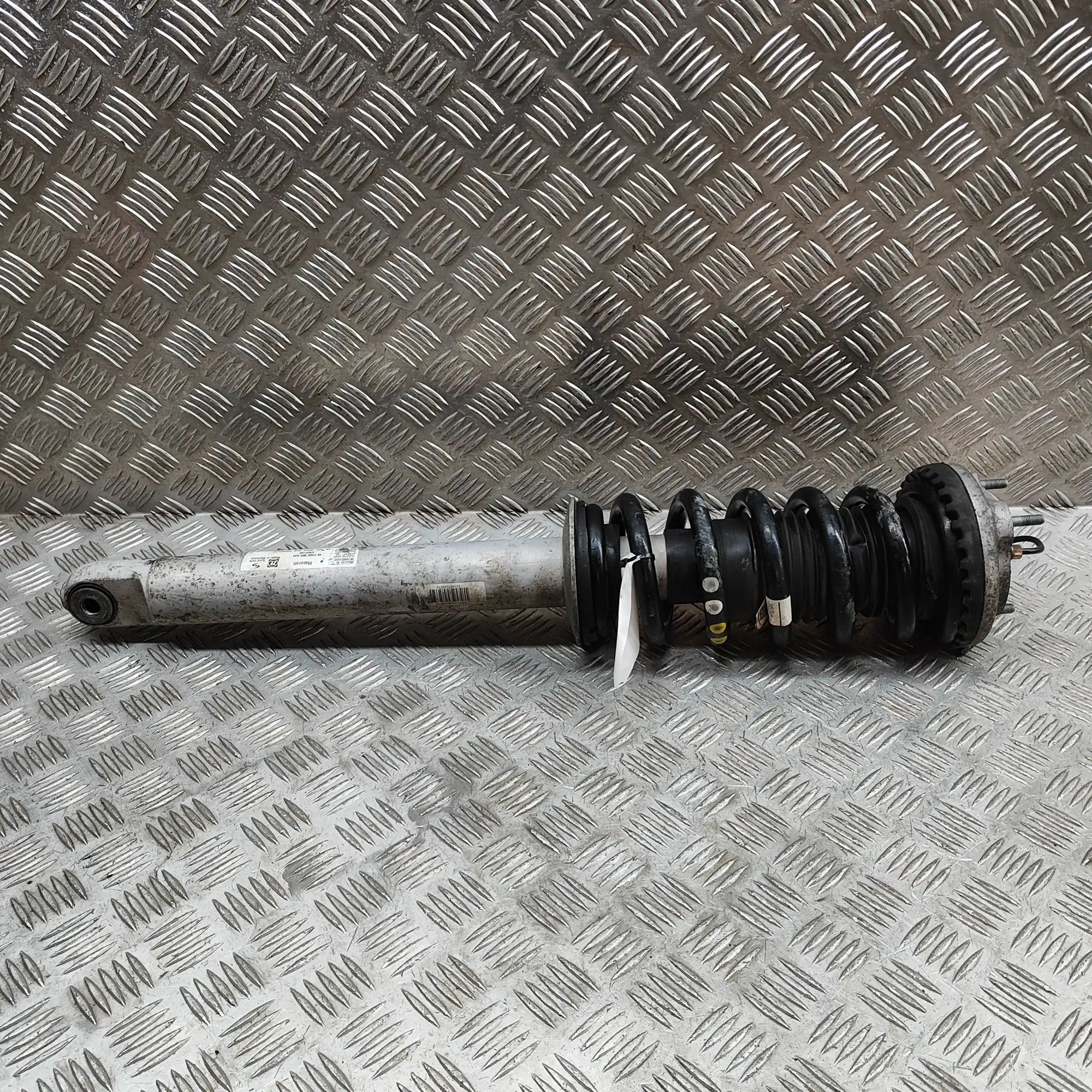 Maserati Quattroporte Shock absorber — front right Shock absorber — front right — MASERATI QUATTRO...