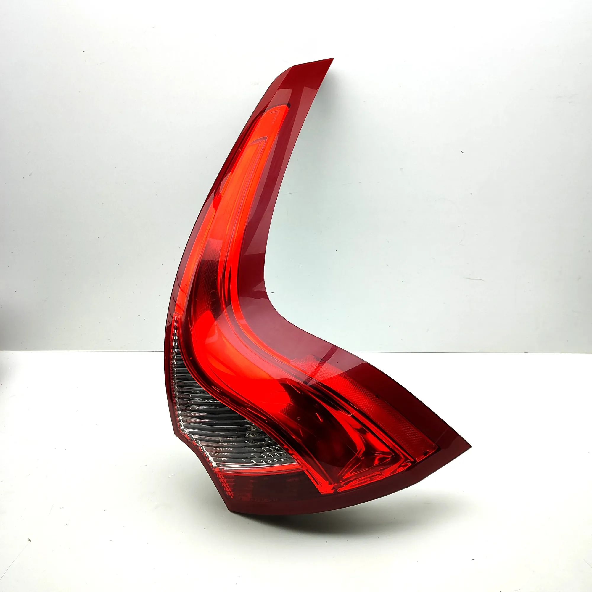 Volvo XC60 Rear Right Tail Light Rear Right Tail Light — VOLVO XC60 (2008-2017) ...