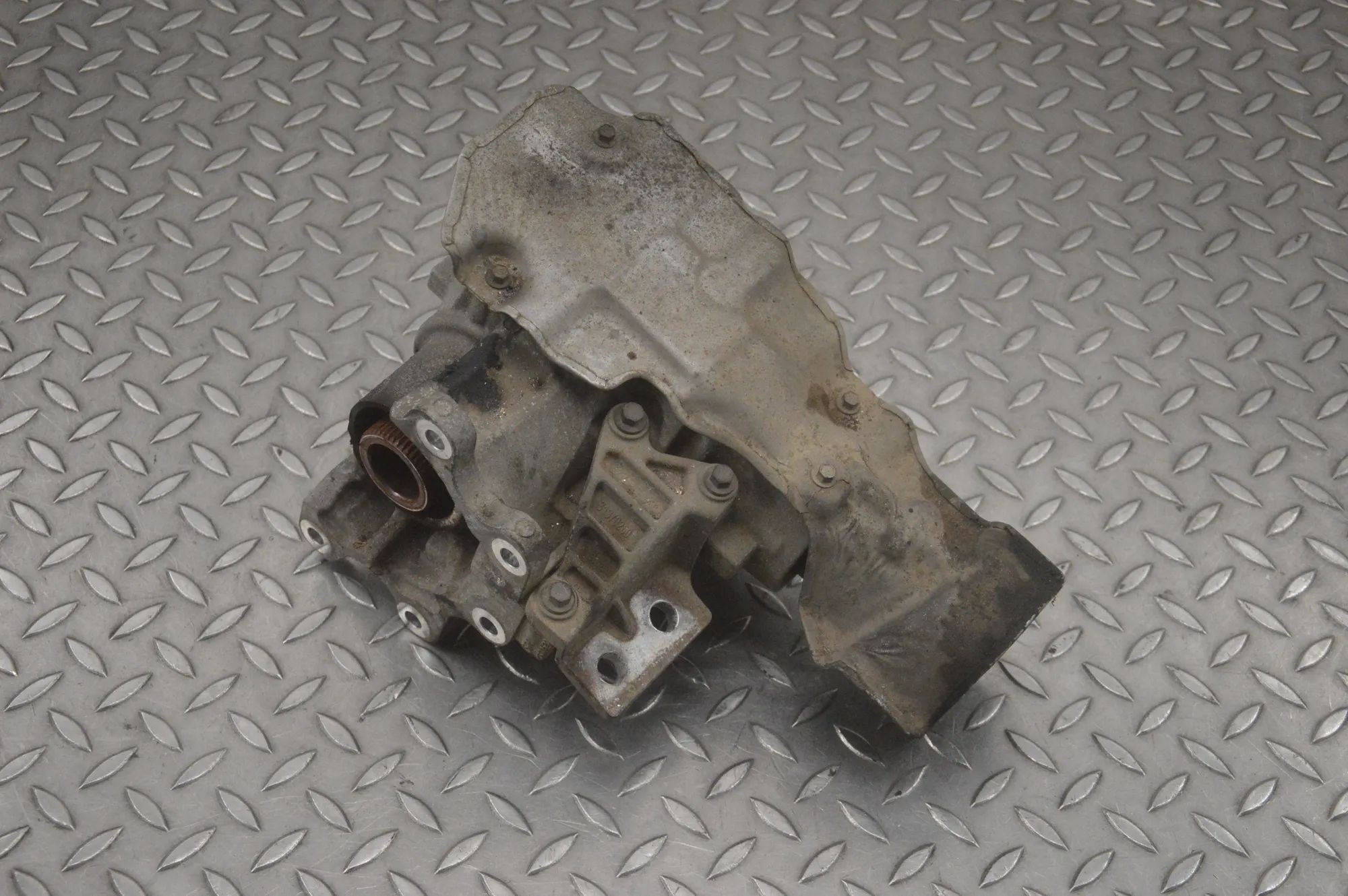Volvo XC90 front differential Front differential — VOLVO XC90 (II) (2014-PRES...