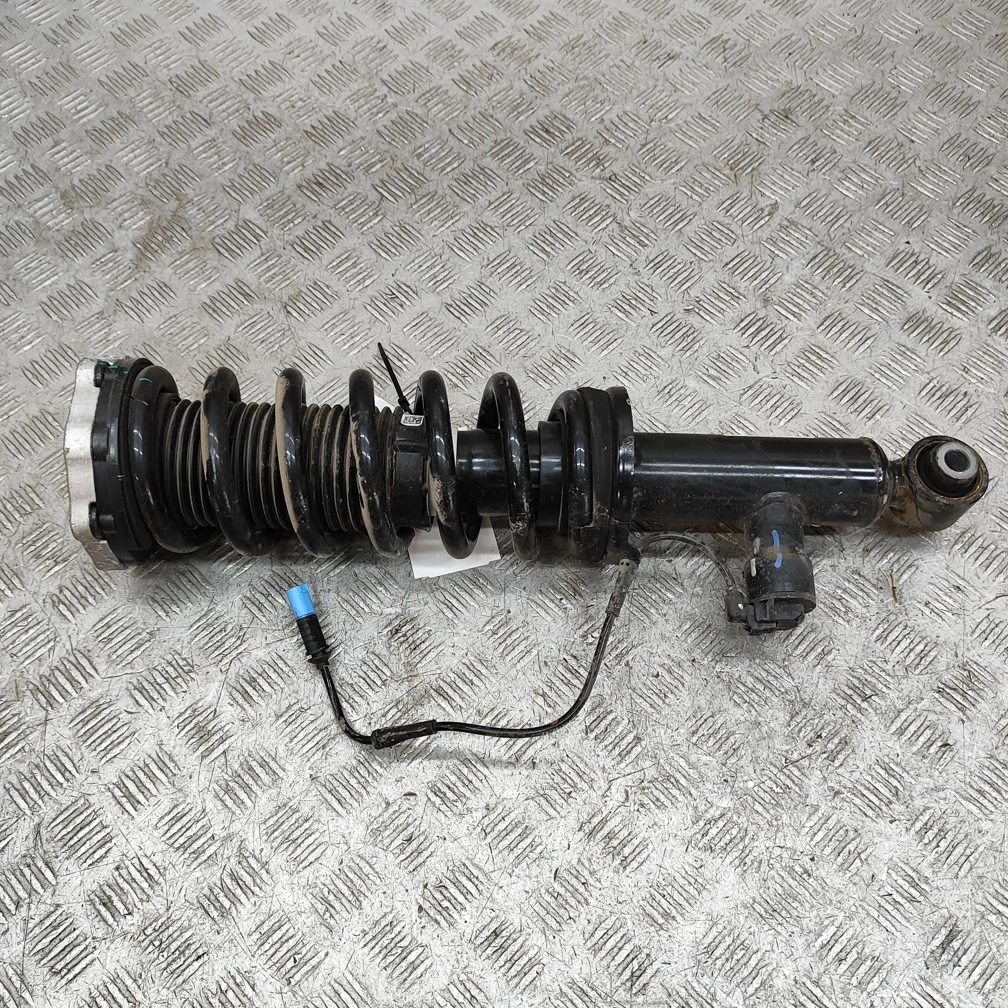 BMW X3 / iX3 (G01) Shock absorber — rear right Shock absorber — rear right — BMW IX3 (G08) (20...