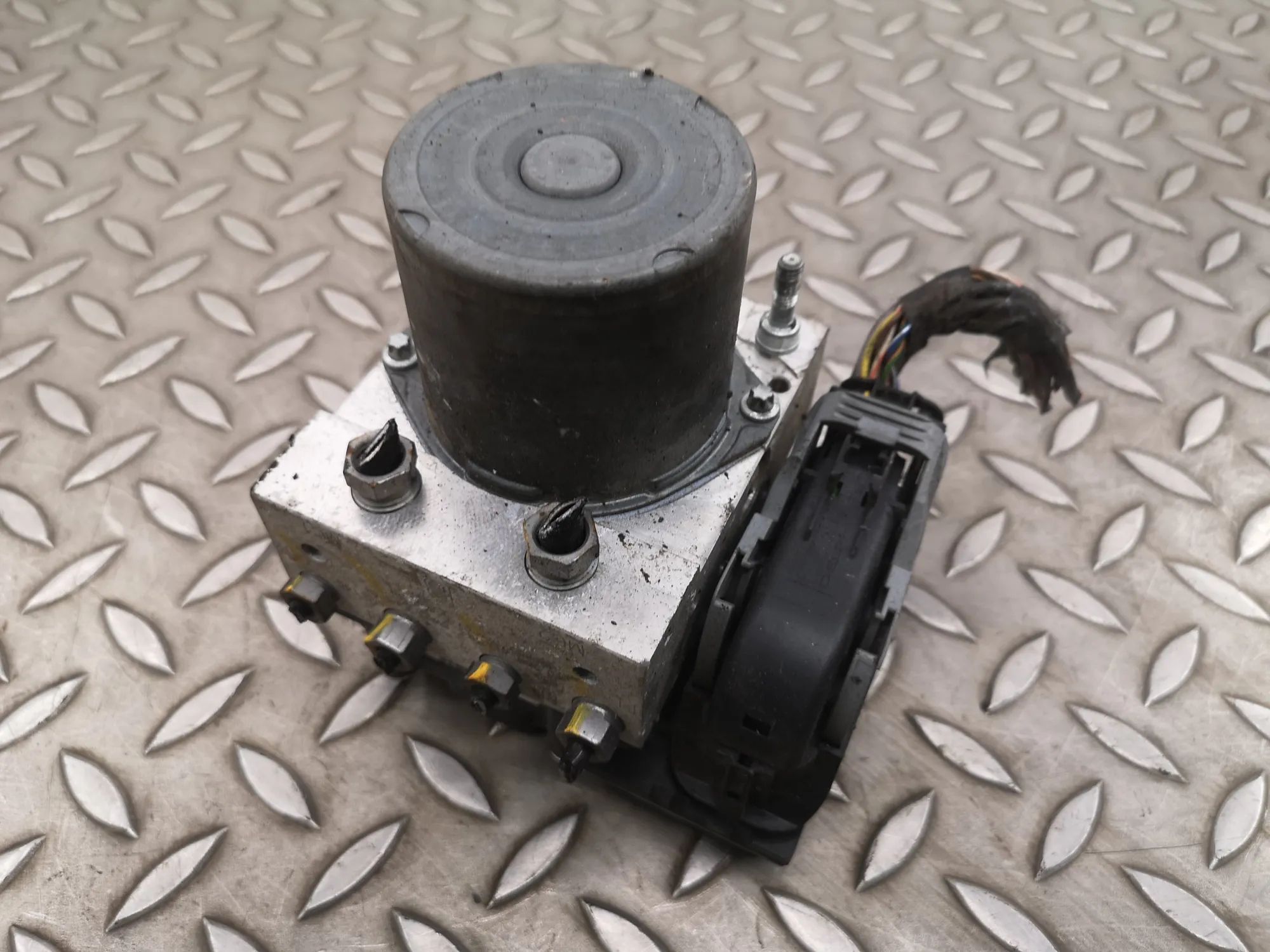 Jaguar XJ АБС Гидронасос  ABS Pump — JAGUAR XJ (X351) (2009-2019) — DW93-...