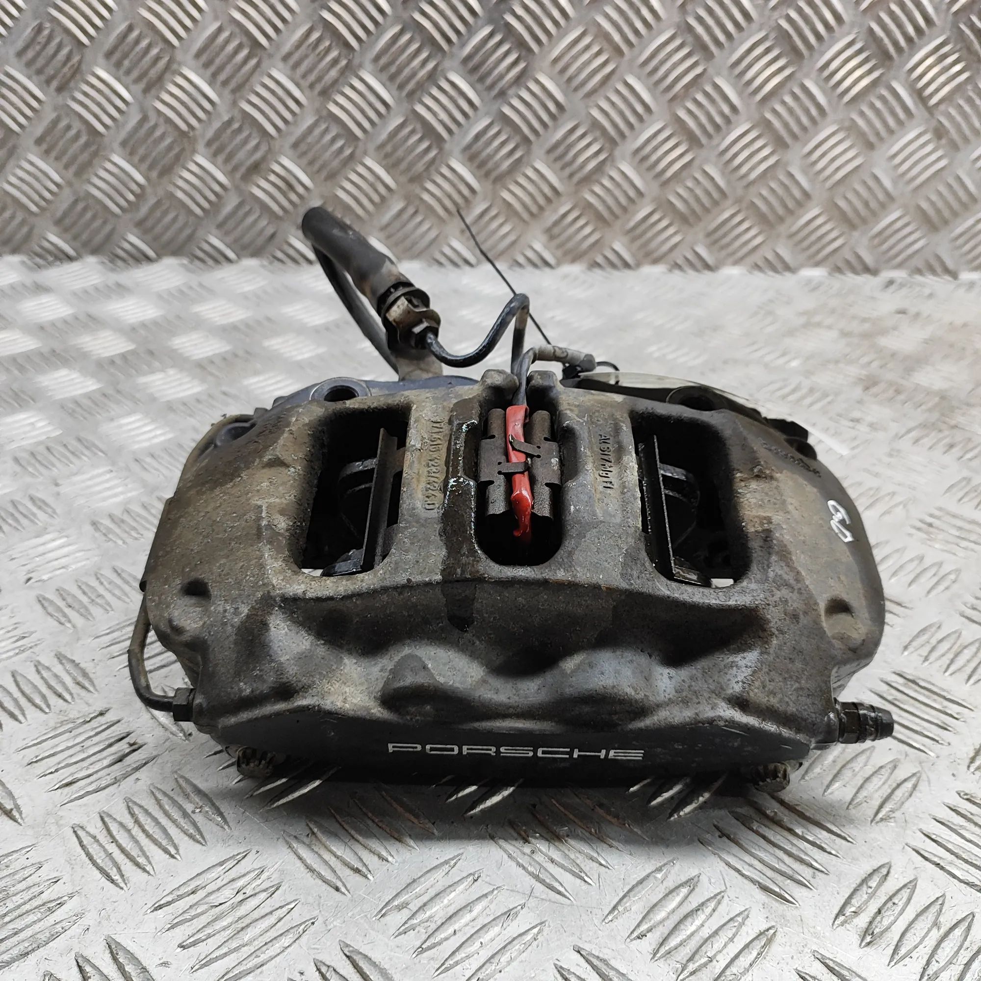 Porsche Panamera Brake caliper — rear right