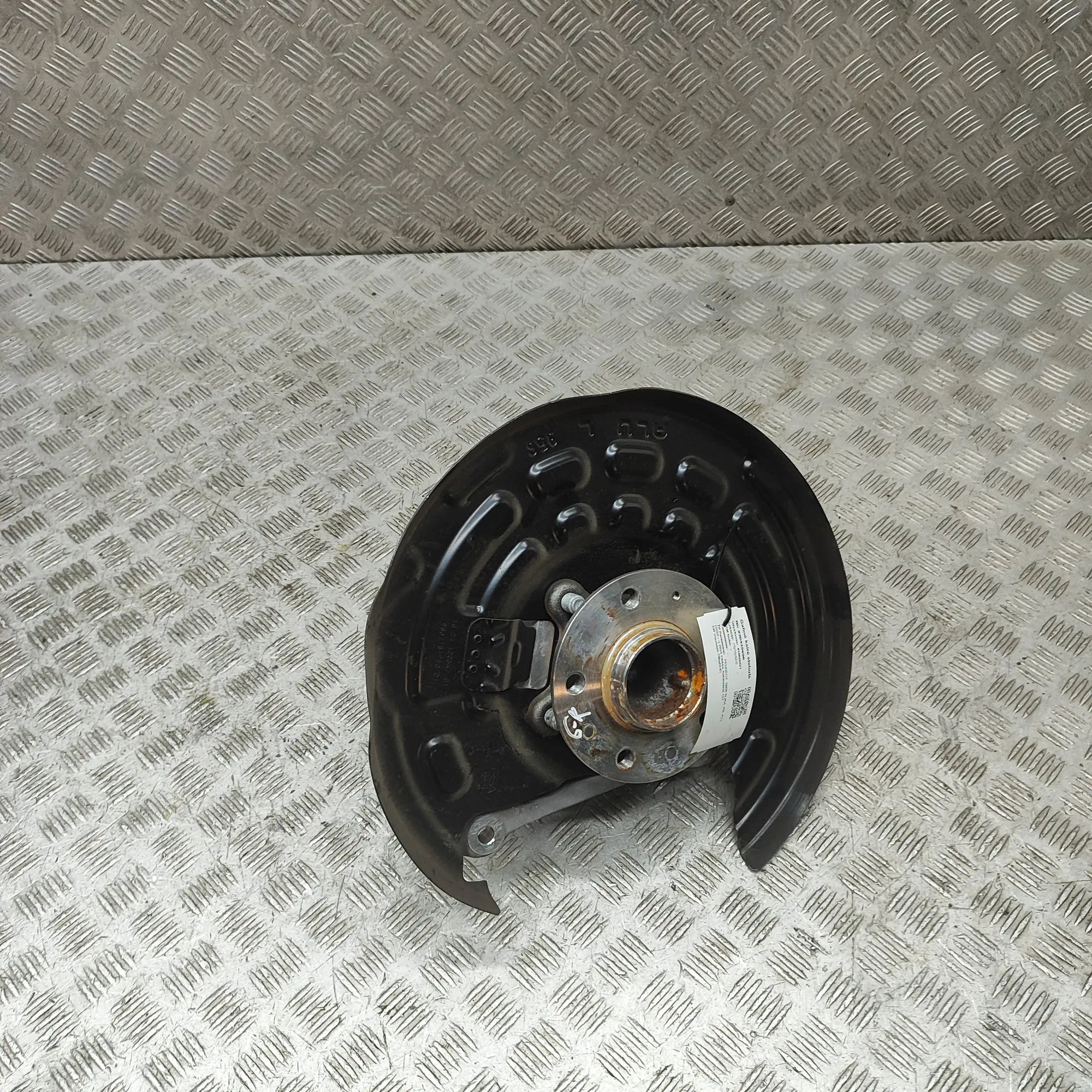 Peugeot 5008 Rear Left Wheel Hub Spindle Rear Left Wheel Hub Spindle — PEUGEOT 5008 (III...
