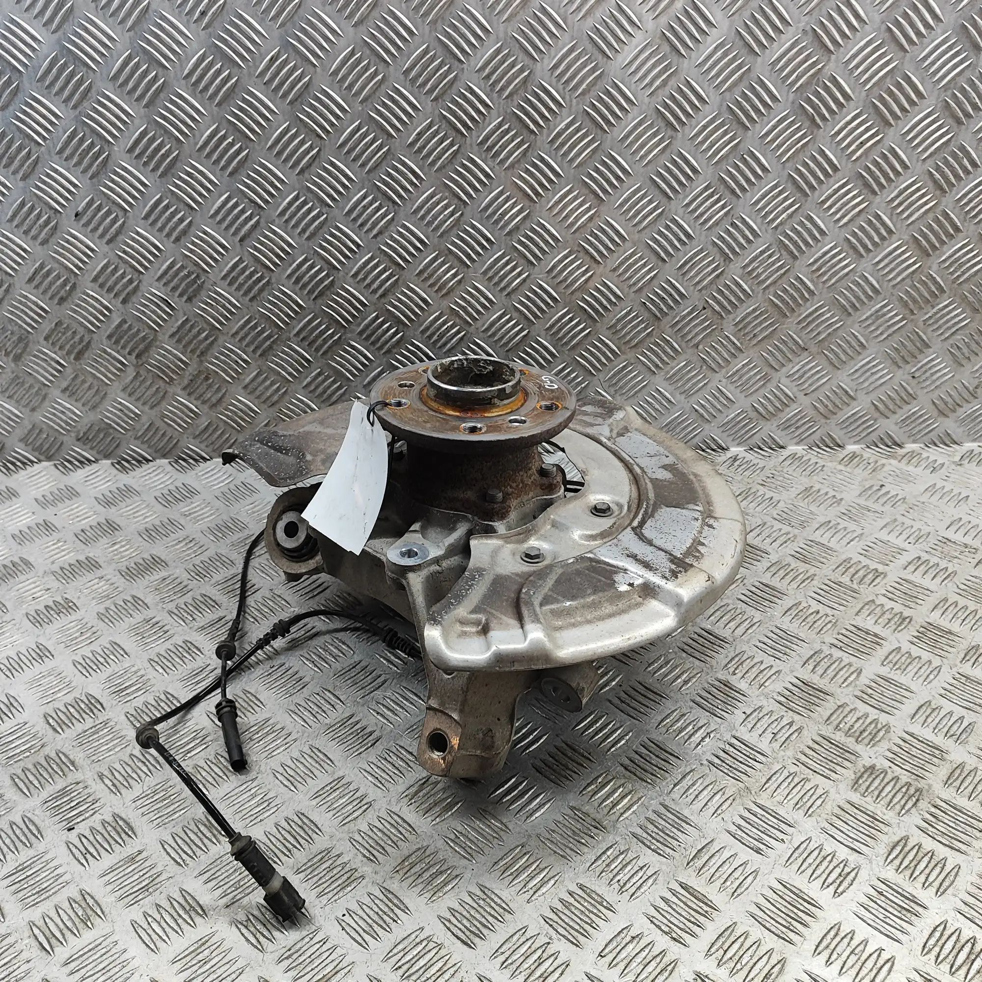 BMW X5 (G05) Rear Right Wheel Hub Rear Right Wheel Hub — BMW X5 (G05, F95) (2018-...