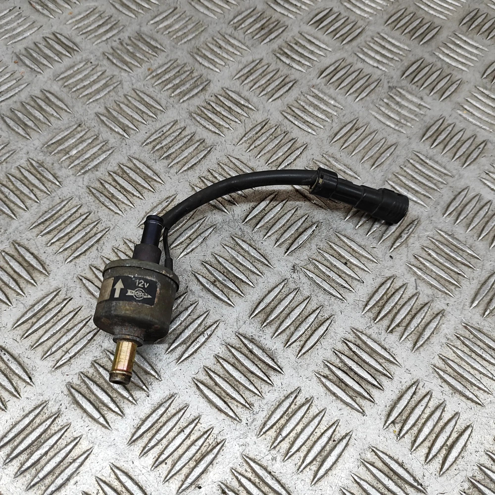 Other Control Units Brand/Model: ASTON MARTIN DB7
Year: 1995
Engine...