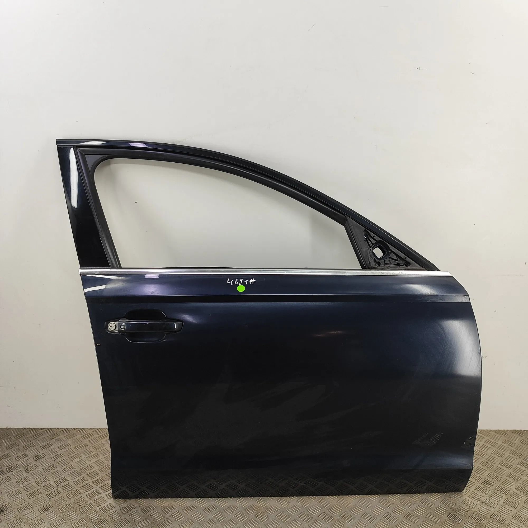 Audi A6 (C7) Door — front right Door — front right — AUDI A6 (C7, 4G) (2010-201...