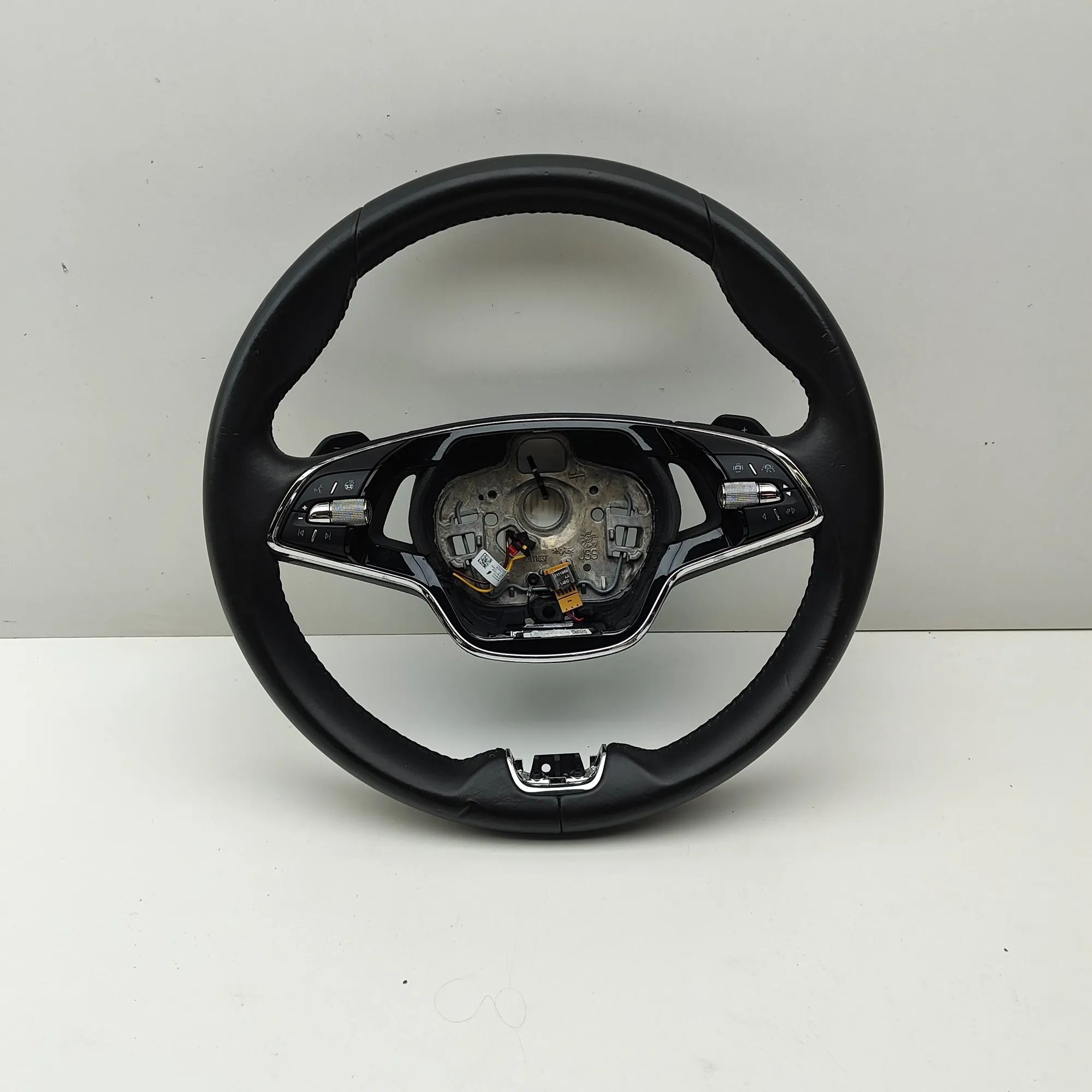 Skoda Enyaq steering wheel Steering Wheel — SKODA ENYAQ (iV SUV 5AC, 5AZ) ...