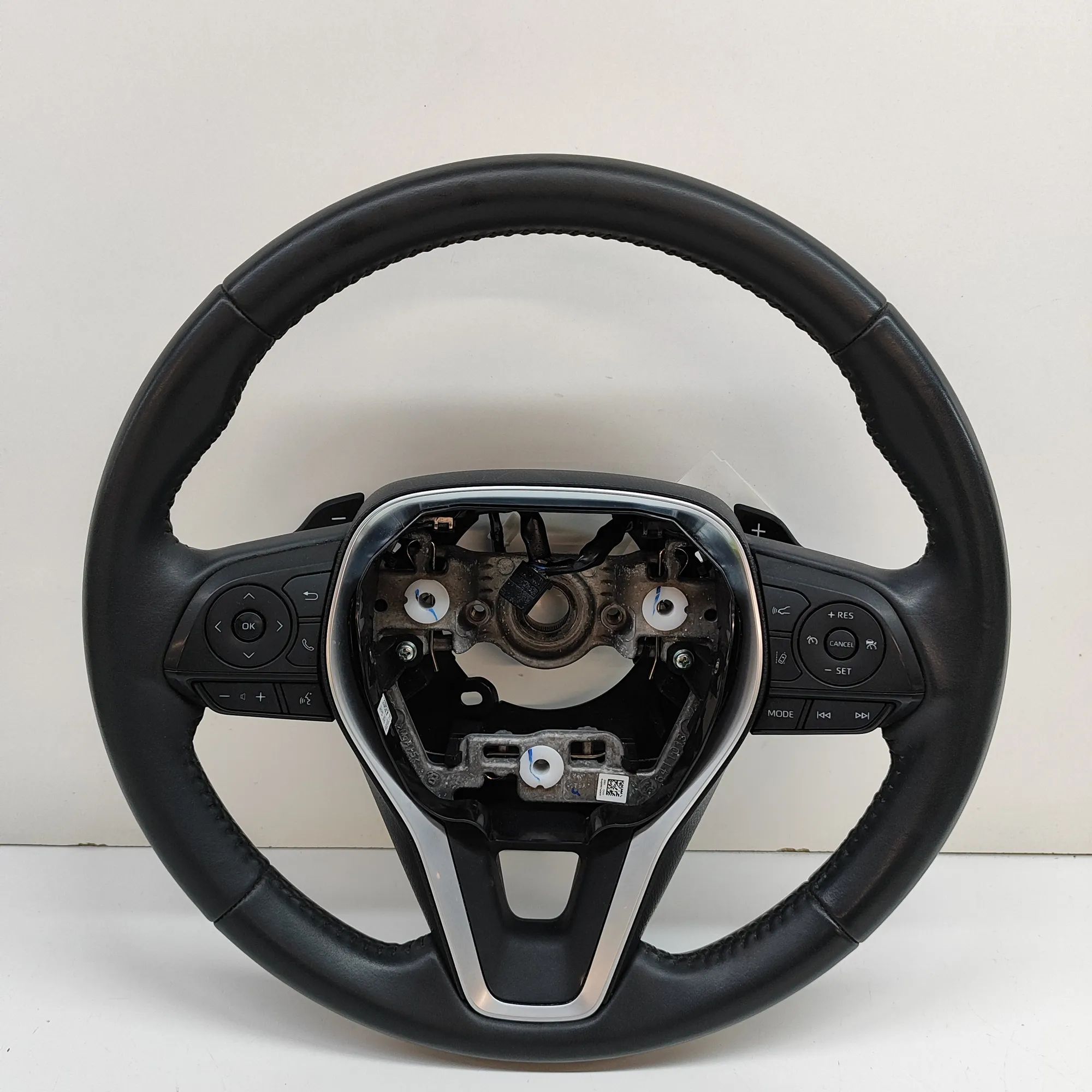 Toyota Corolla steering wheel Steering Wheel — TOYOTA COROLLA XII (E210) (201...