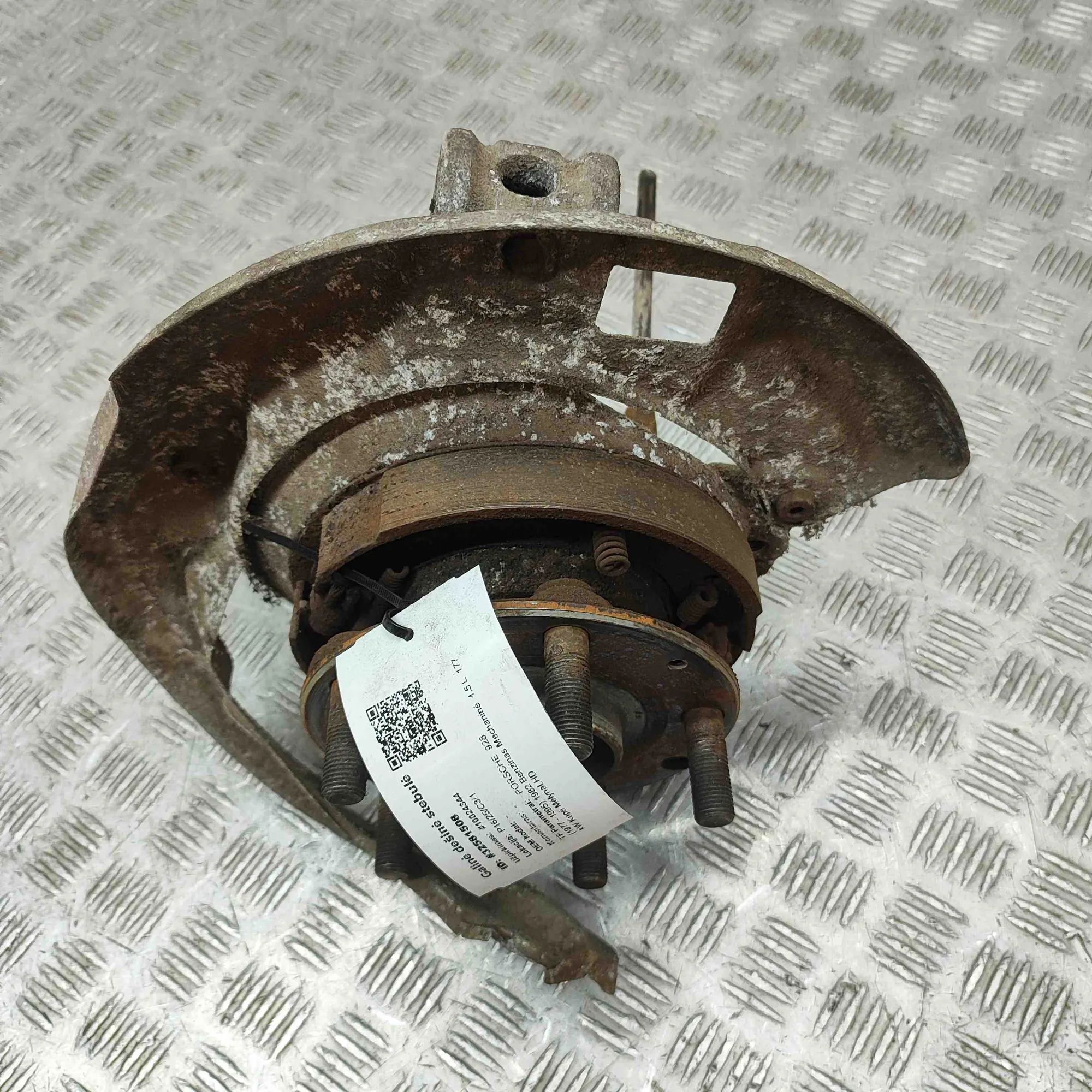 Porsche 928 Rear Right Wheel Hub Rear Right Wheel Hub — PORSCHE 928 (1977-1995) ...
