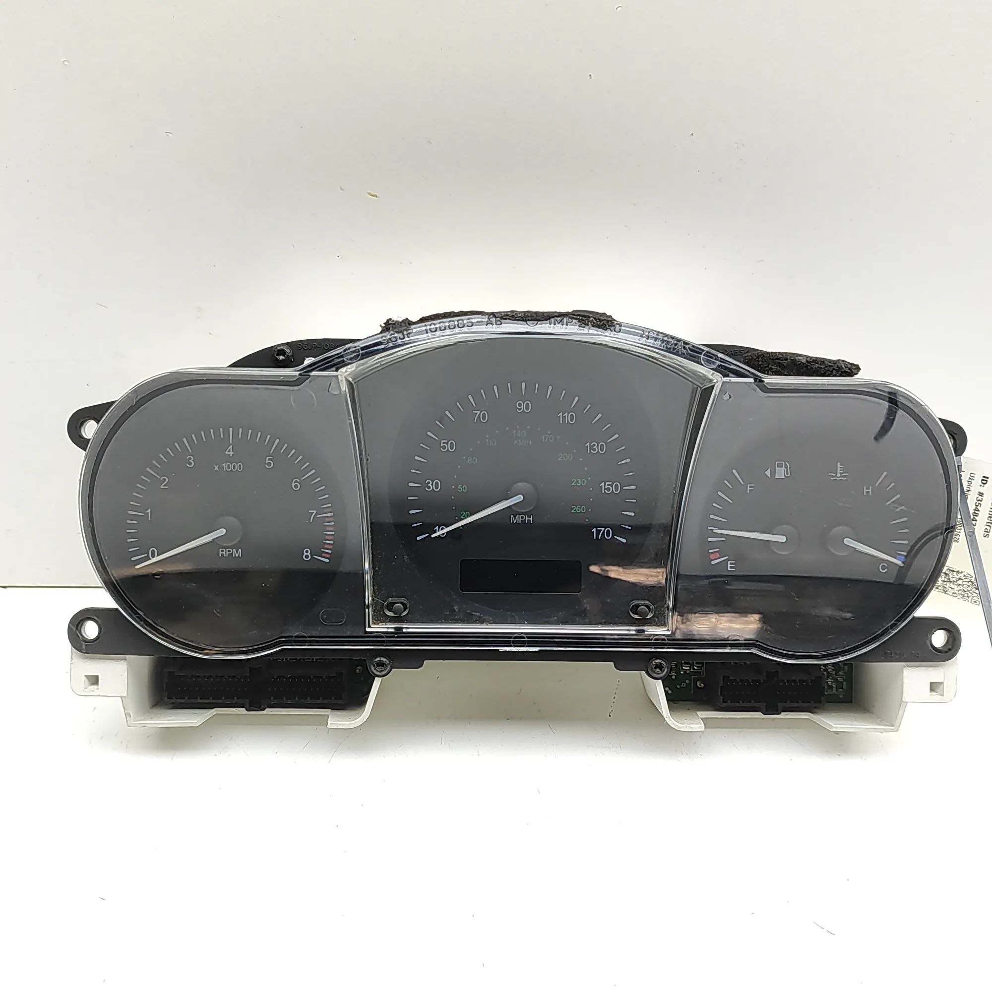 Jaguar XK Instrument Cluster Speedometer Instrument Cluster Speedometer — JAGUAR XK (8 C...