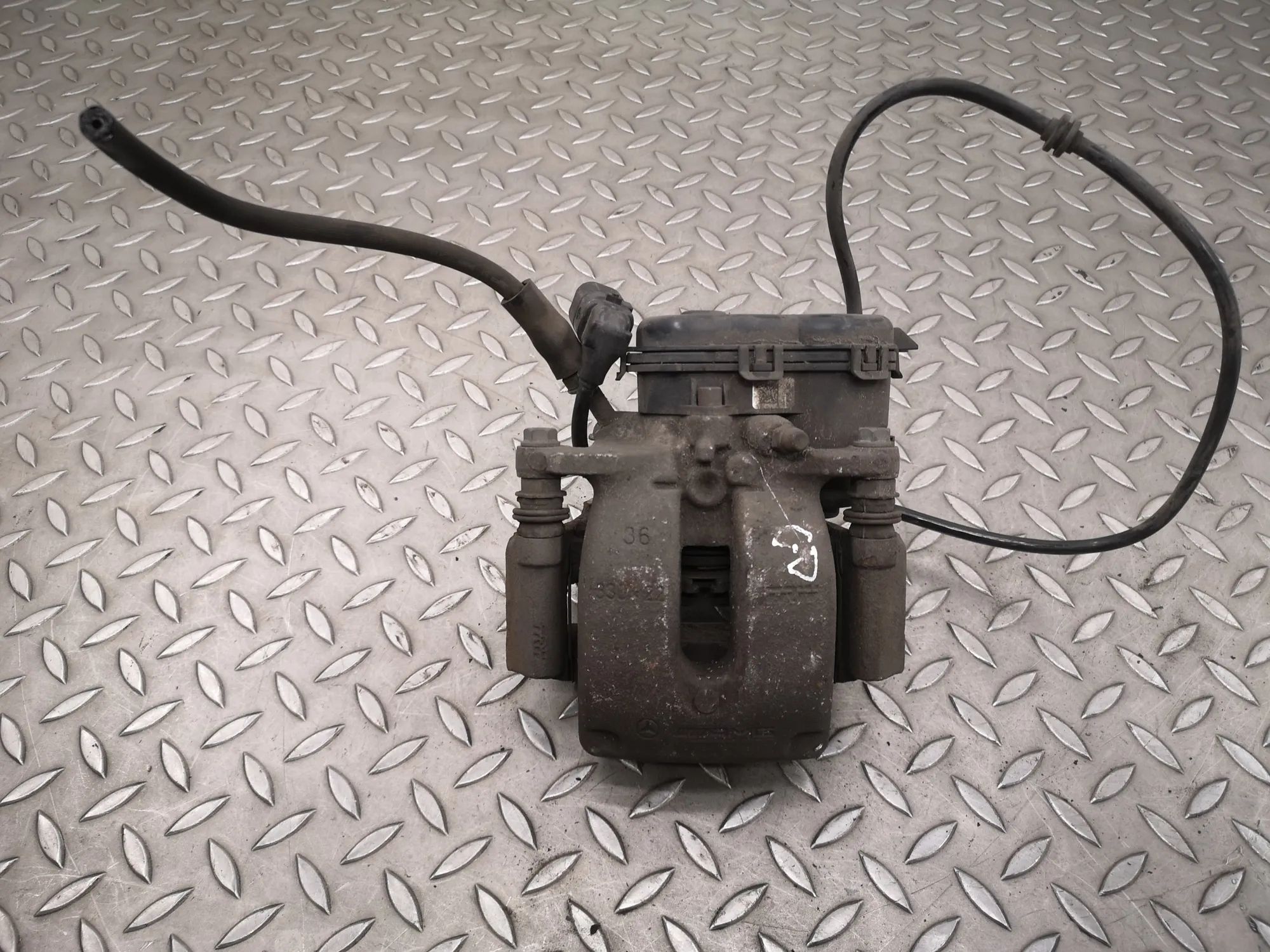 Mercedes-Benz A (W176) Brake caliper — rear right Brake caliper — rear right — MERCEDES BENZ A-CL...