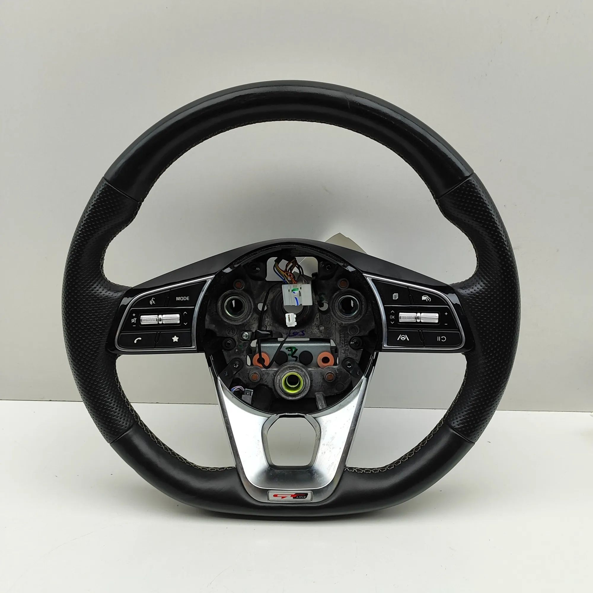 Kia Ceed (CD) steering wheel Steering Wheel — KIA CEED III (CD) (2018-PRESEN...