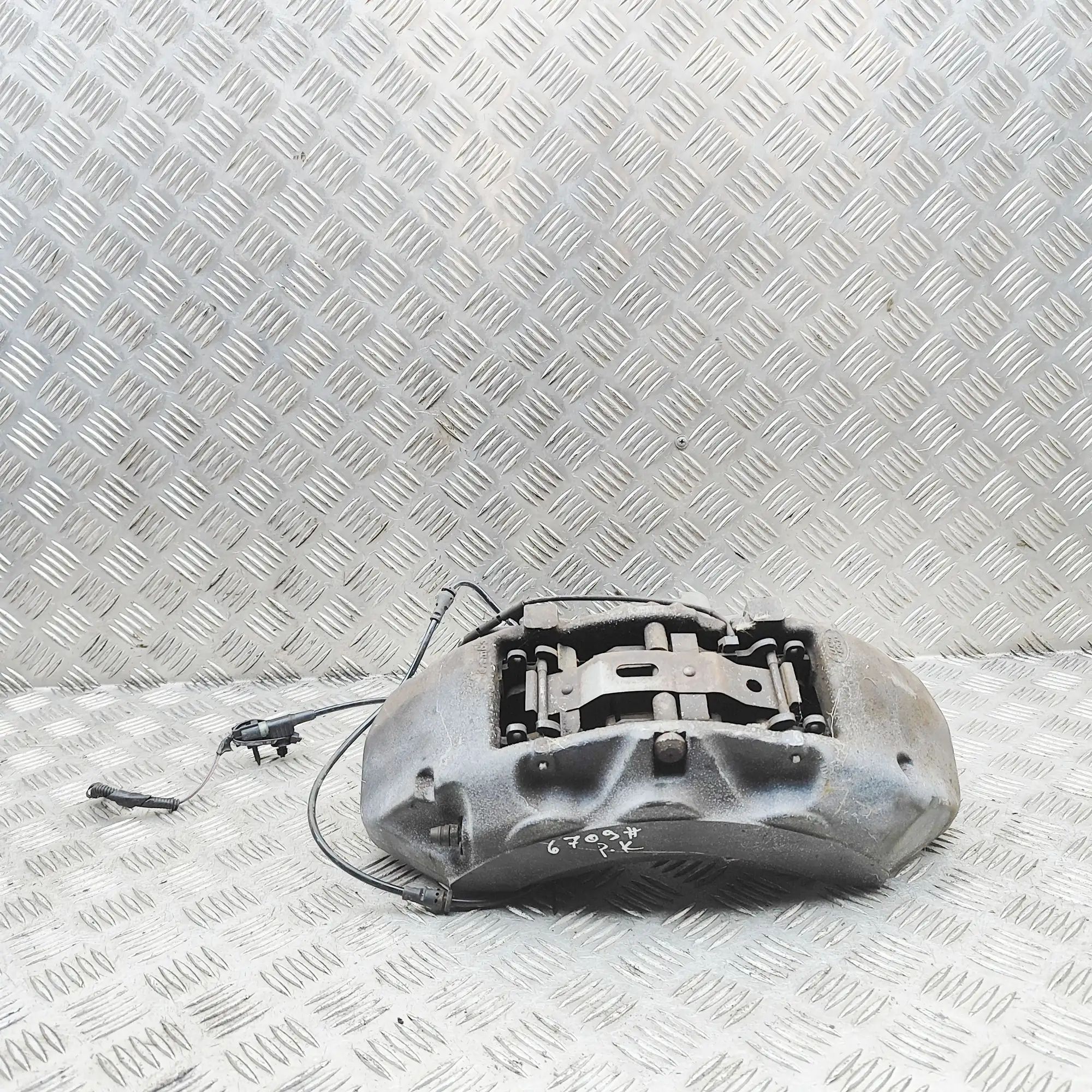 Land Rover Range Rover Sport (L494) Front Left Brake Caliper Front left brake caliper — LAND ROVER RANGE ROV...