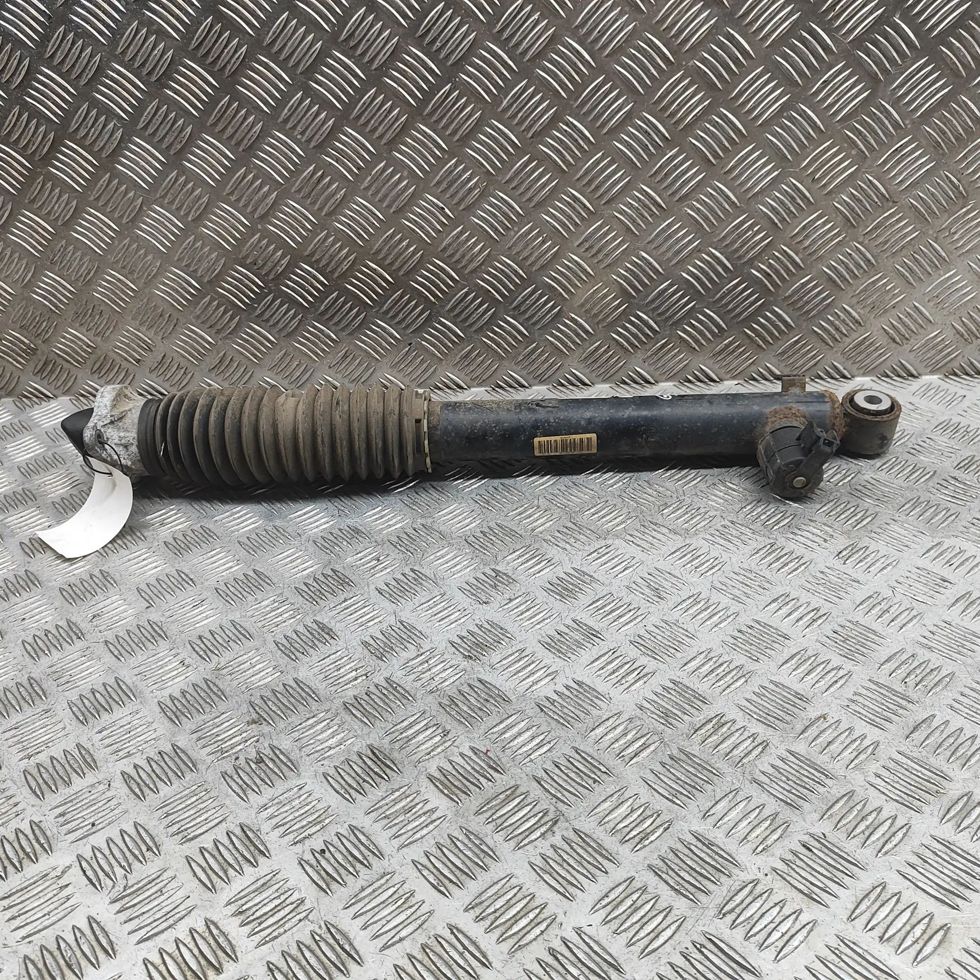Honda Civic Shock absorber — rear right Shock absorber — rear right — HONDA CIVIC (FC, ...