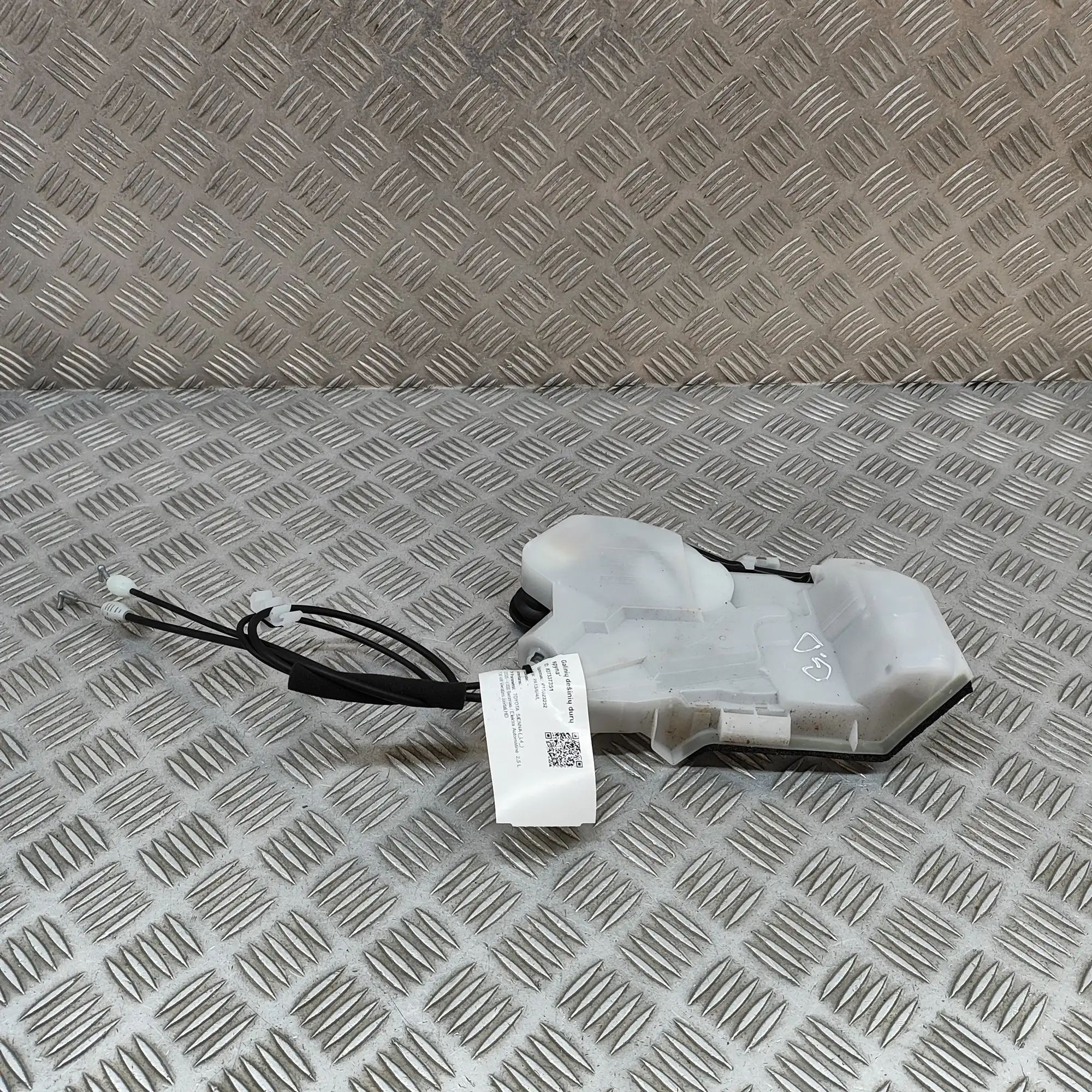 Toyota Sienna Door lock — rear right Door lock — rear right — TOYOTA SIENNA (_L4_) (...
