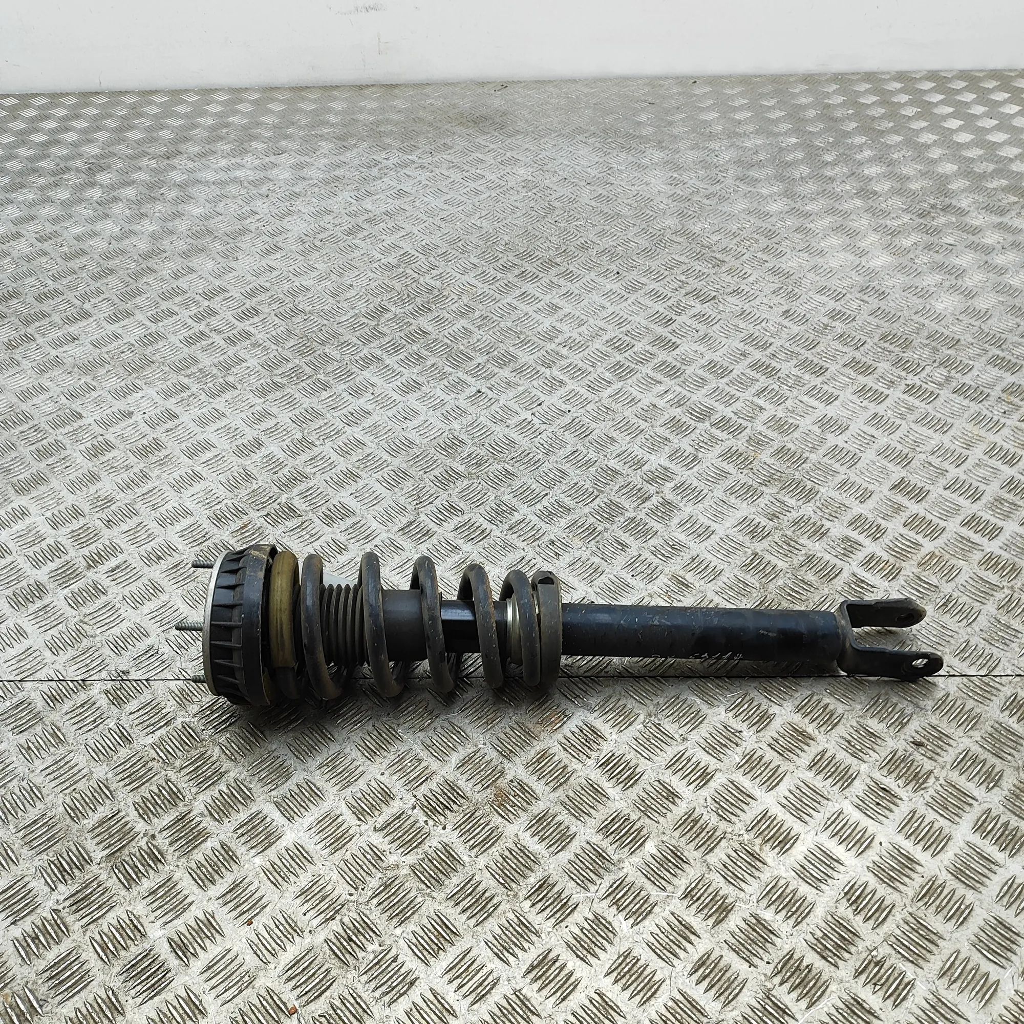 Jaguar F-Type Shock absorber — front left Shock absorber — front left — JAGUAR F-TYPE (Co...