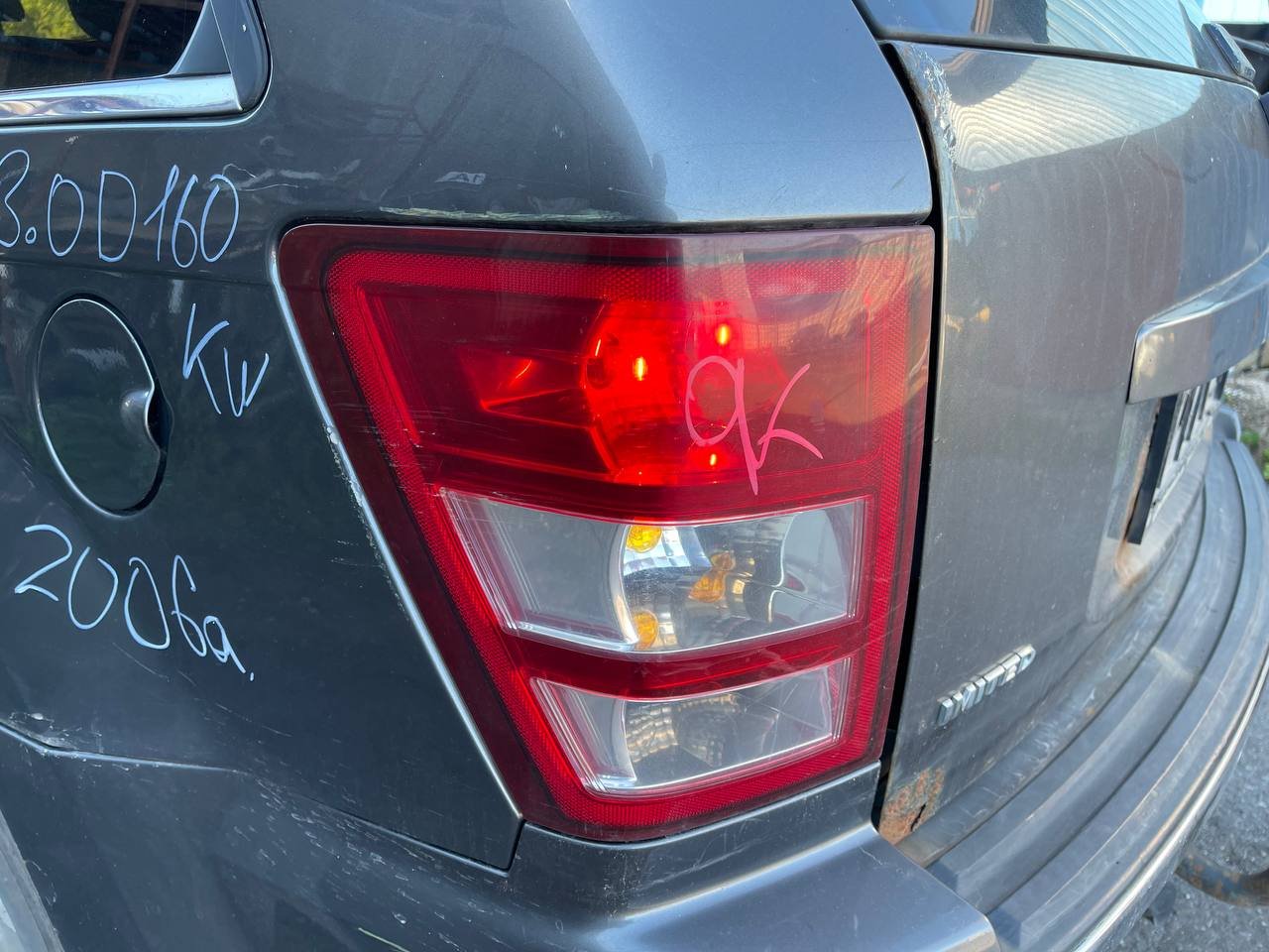 Jeep Grand Cherokee (WK) Left Rear Light