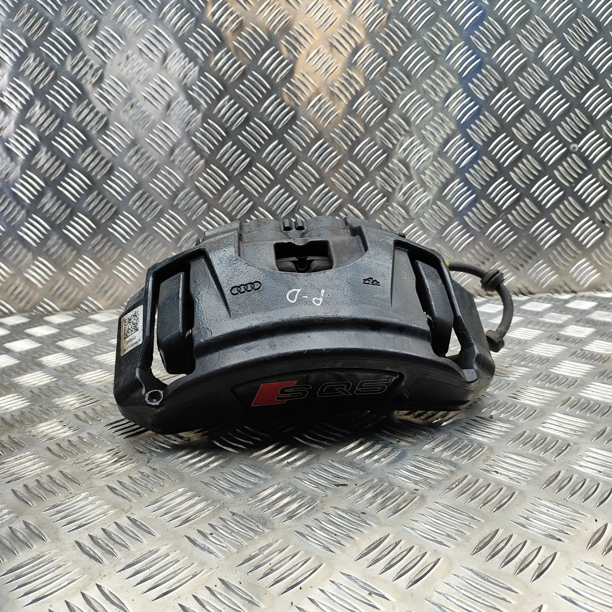 Audi Q5 (8R) Brake caliper — front right Brake caliper — front right — AUDI Q5 (8R) (200...