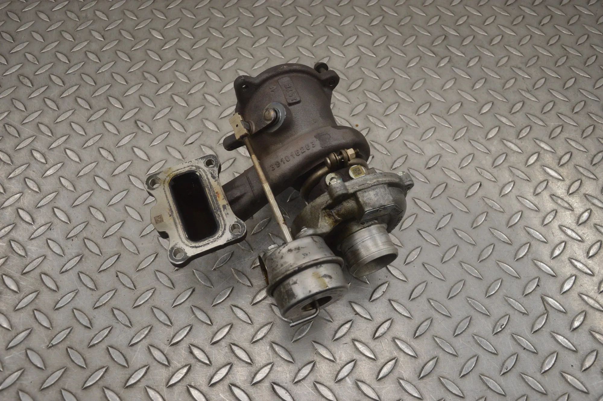 Ford Kuga Turbocharger Turbocharger — FORD KUGA (DM2, TF) (2012-2019) ...