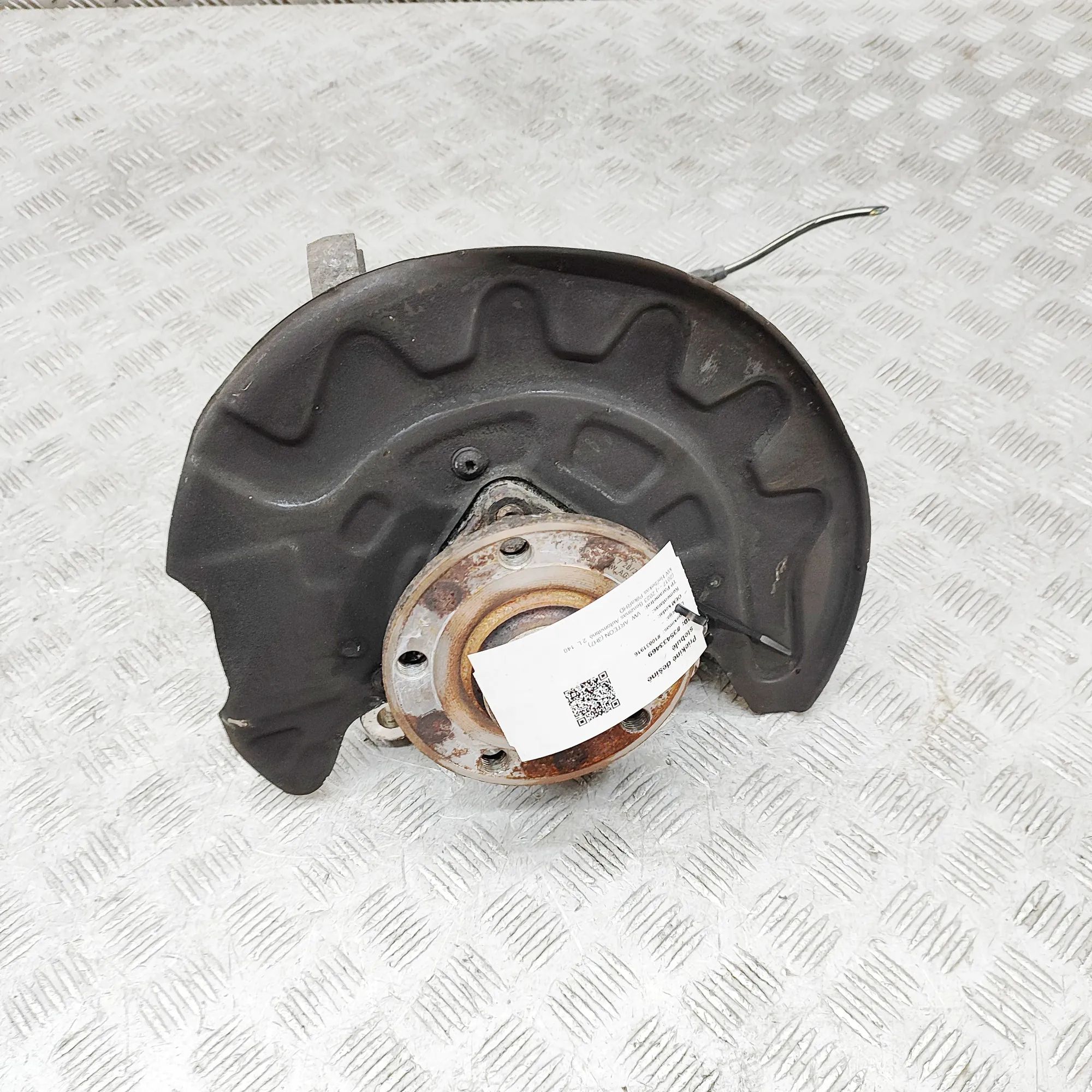 Volkswagen Arteon Front Right Wheel Hub Front Right Wheel Hub — VW ARTEON (3H7) (2017-P...