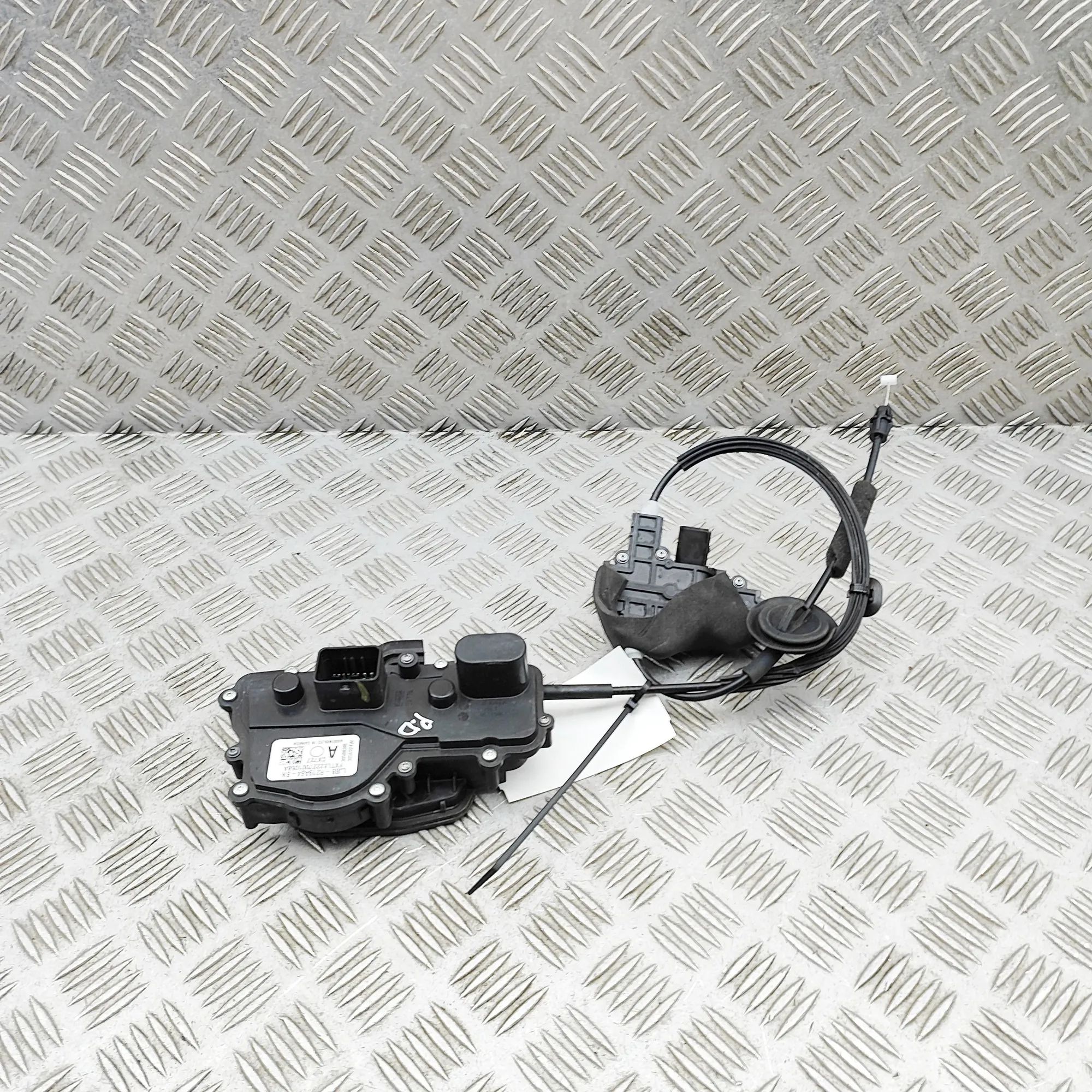 Front Right Door Lock Brand/Model: FORD USA MUSTANG
Year: 2024
Gearbo...