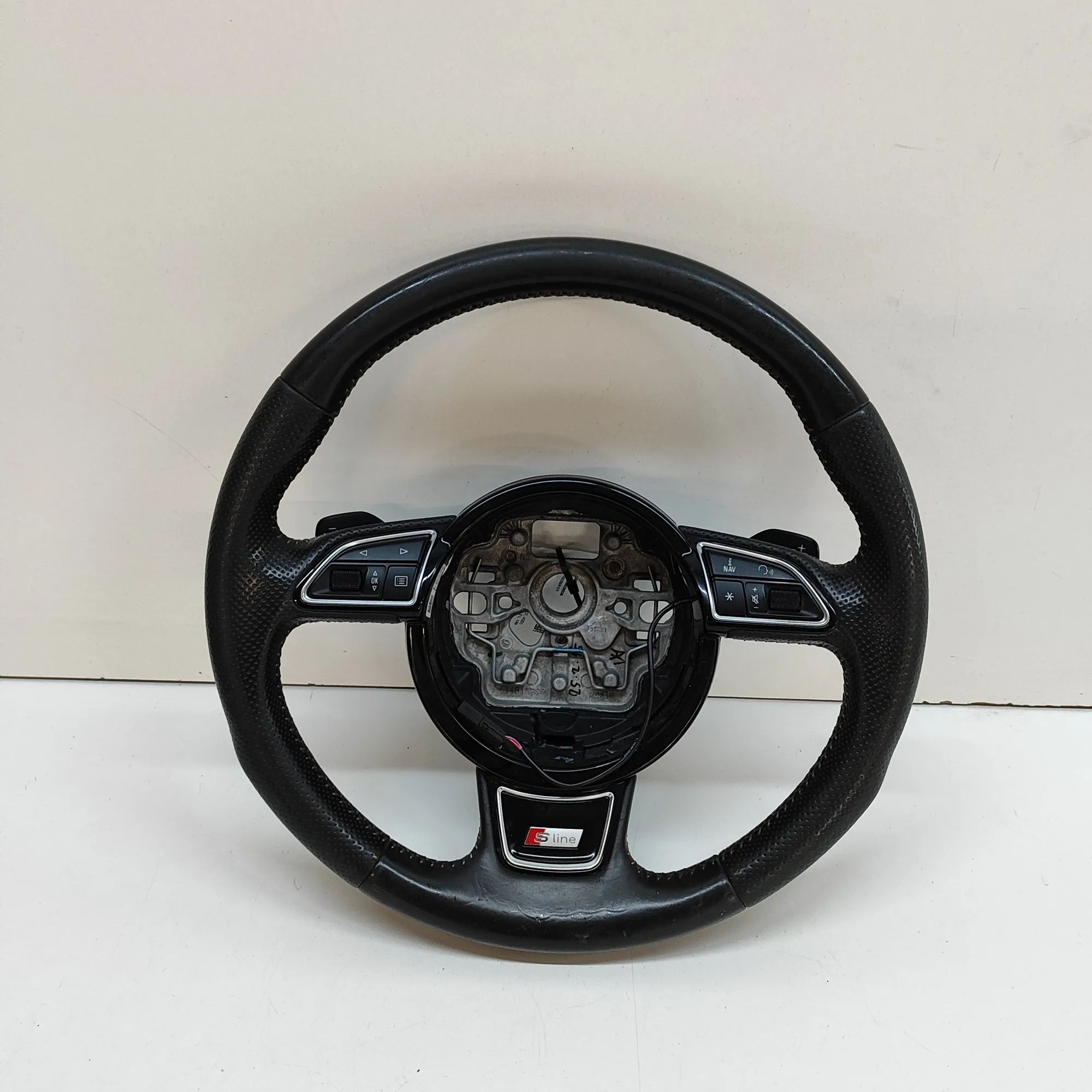 Audi A6 (C7) steering wheel Steering Wheel — AUDI A6 (C7, 4G) (2010-2018) —...