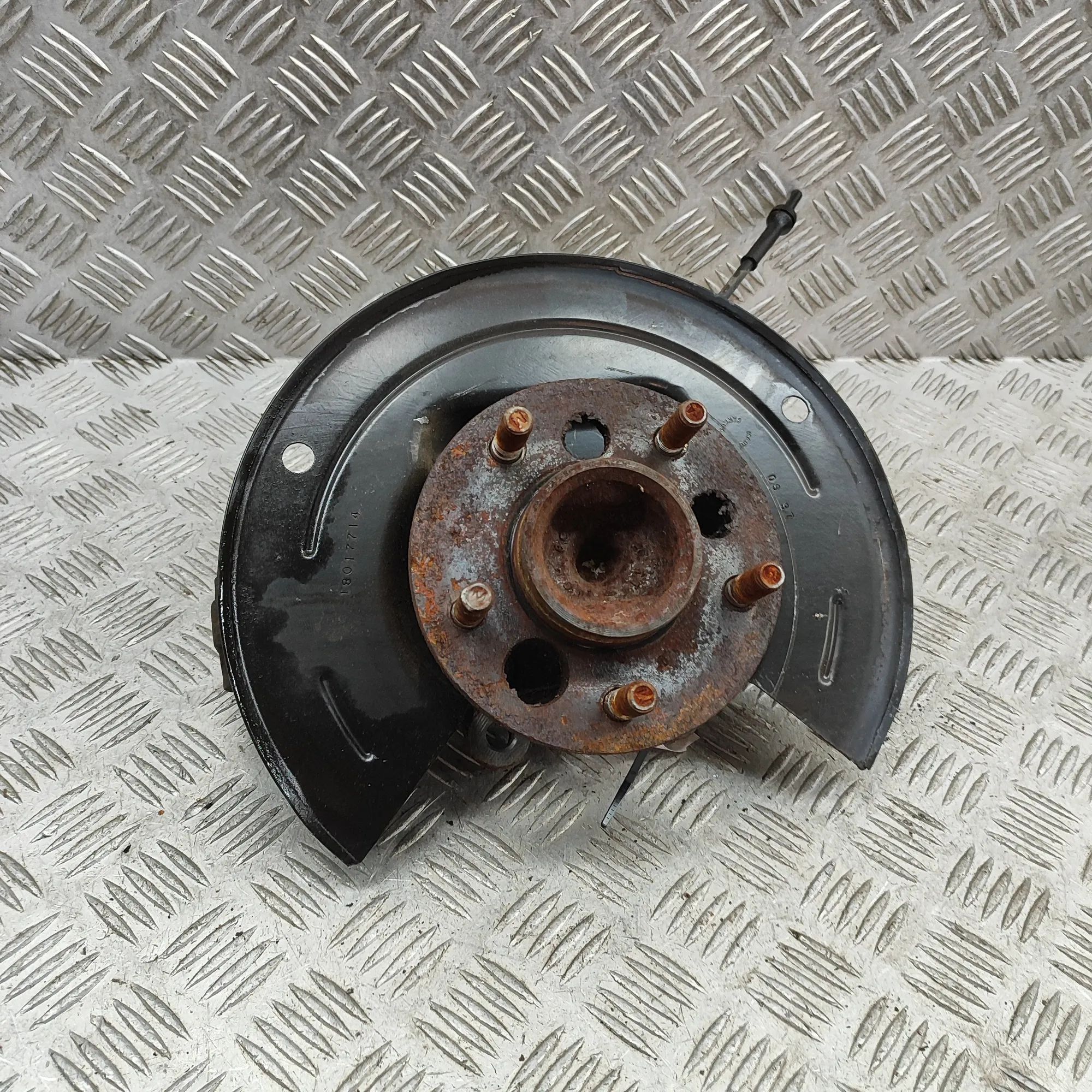 Cadillac Eldorado Rear Right Wheel Hub Rear Right Wheel Hub — CADILLAC ELDORADO (Coupe...