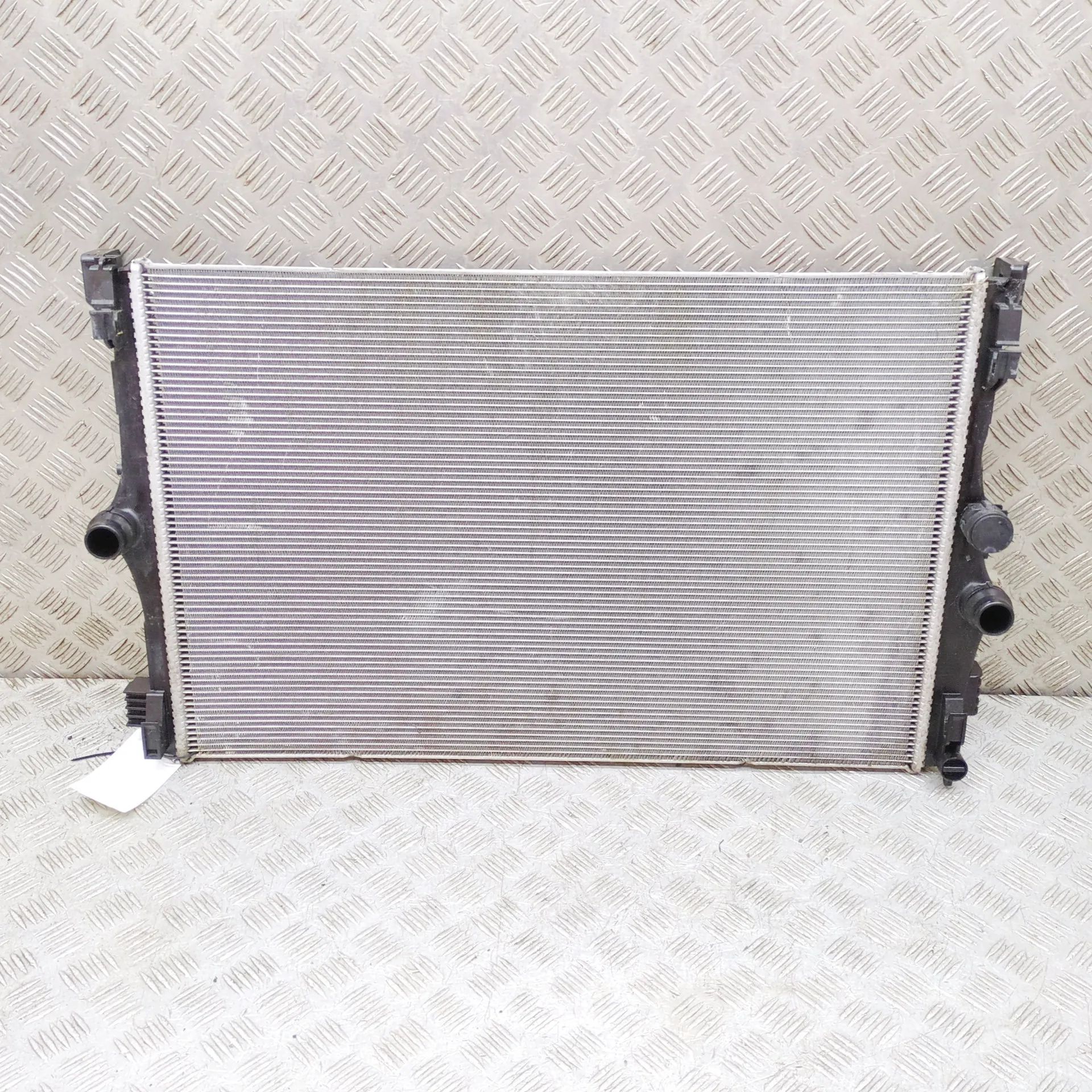 Mercedes-Benz GLB / EQB (X247) Cooling Radiator Cooling Radiator — MERCEDES BENZ EQB (X243) (20...