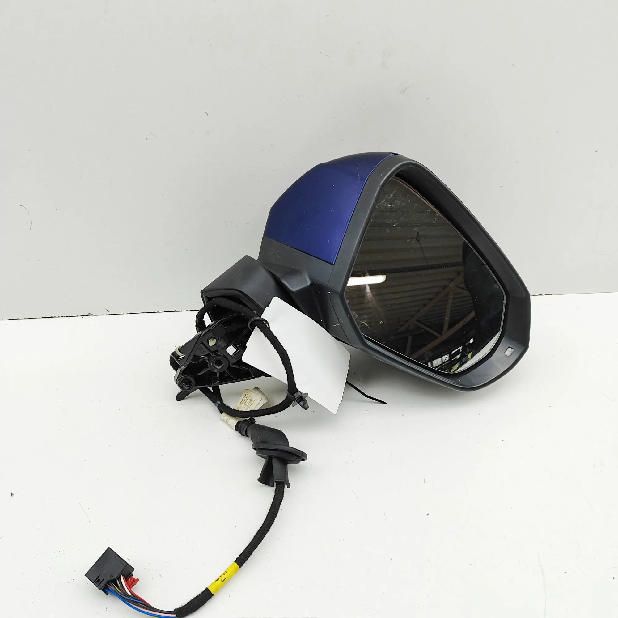 Audi Q3 (F3) Right Side Wing Mirror Right Side Wing Mirror — AUDI Q3 (F3) (2018-PRE...