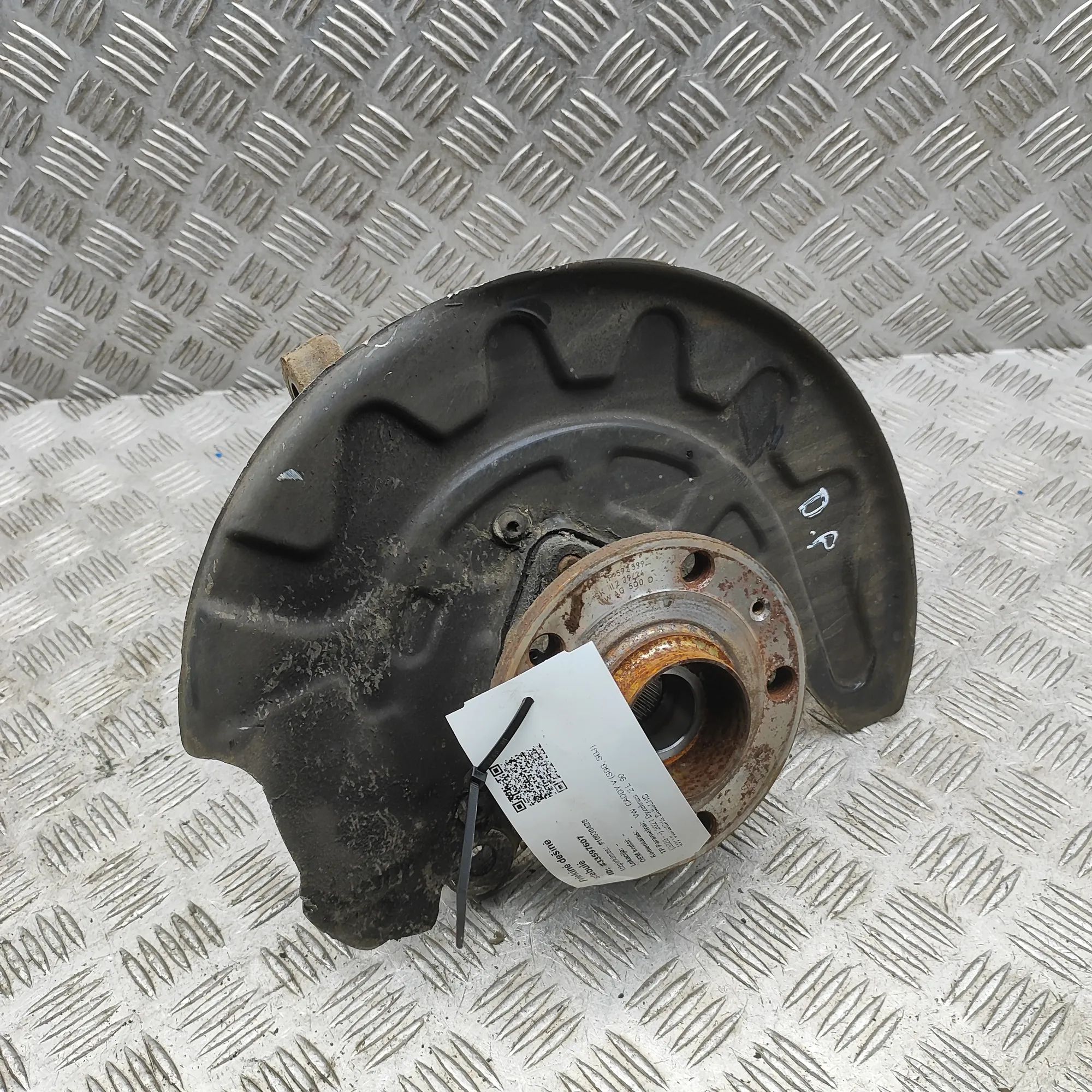 Volkswagen Caddy V Front Right Wheel Hub Front Right Wheel Hub — VW CADDY (V SBB, SBJ) (...