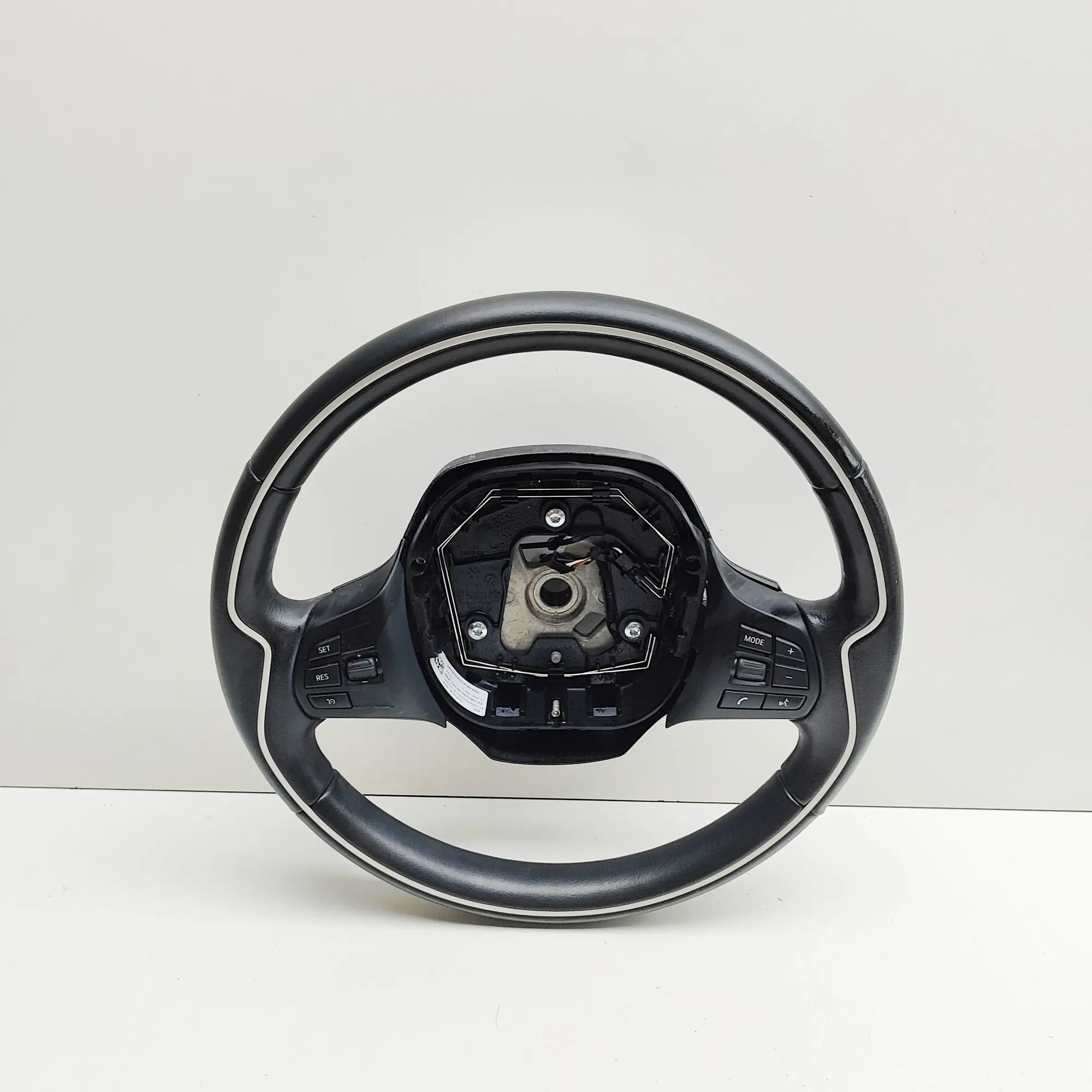 BMW i3 (I01) steering wheel Steering Wheel — BMW i3 (I01) (2013-2022) — 687...