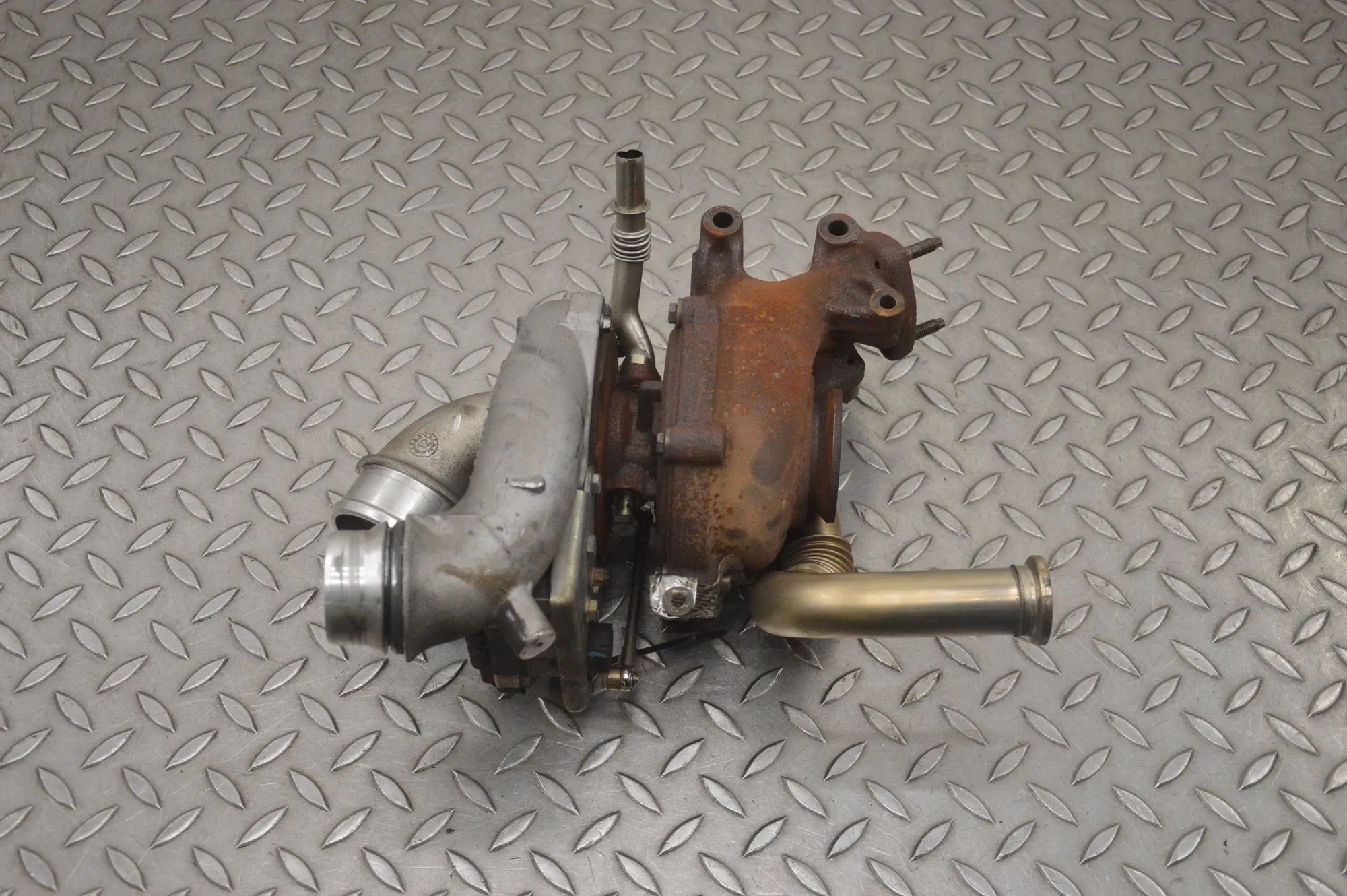 Jeep Grand Cherokee (WK) Turbocharger Turbocharger — JEEP GRAND CHEROKEE (WK, WK2) (2...