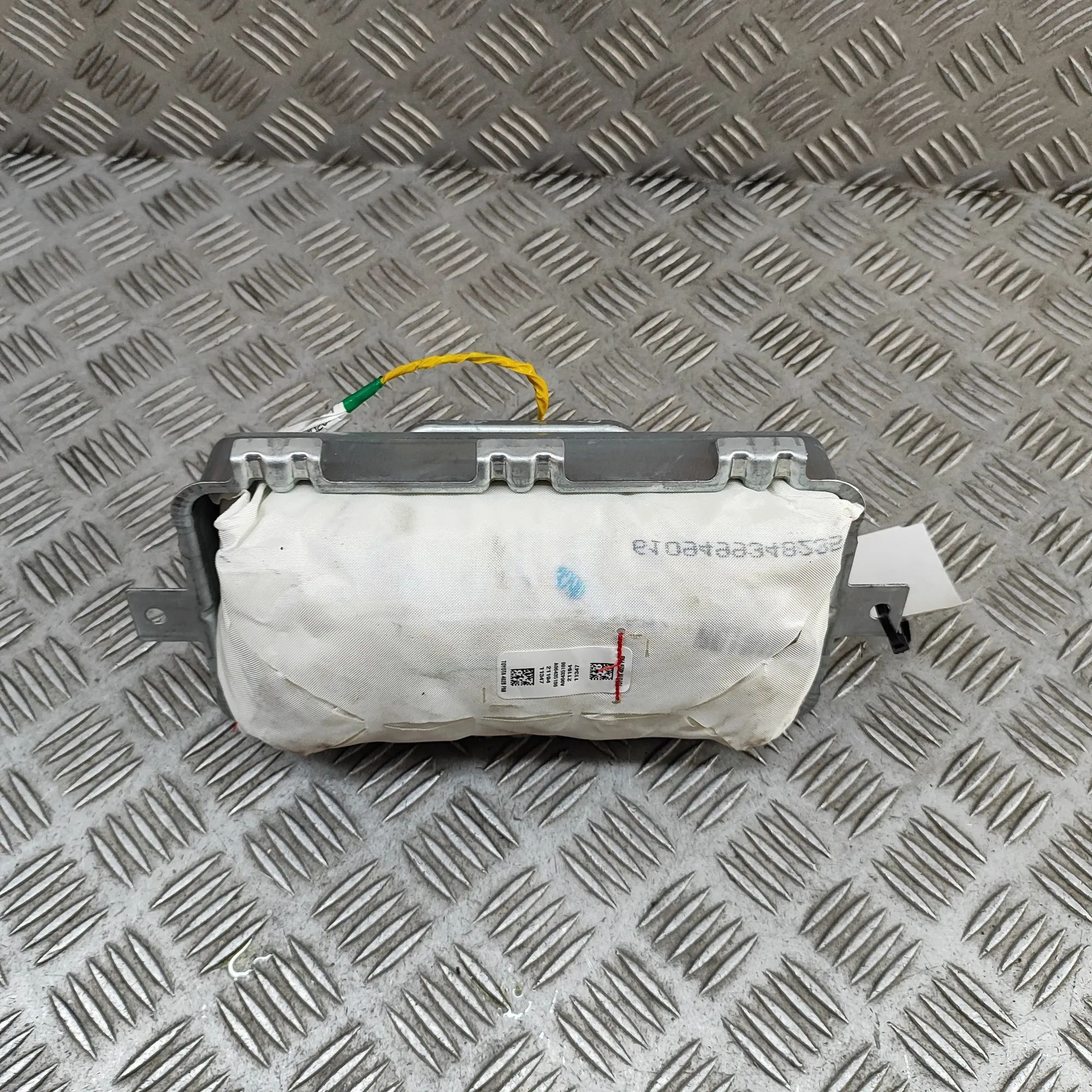 Toyota Yaris Dashboard Safety Bag SRS Dashboard Safety Bag SRS — TOYOTA YARIS (CROSS ...